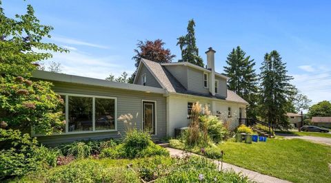 98 Blake Street Barrie ON L4M 1J9