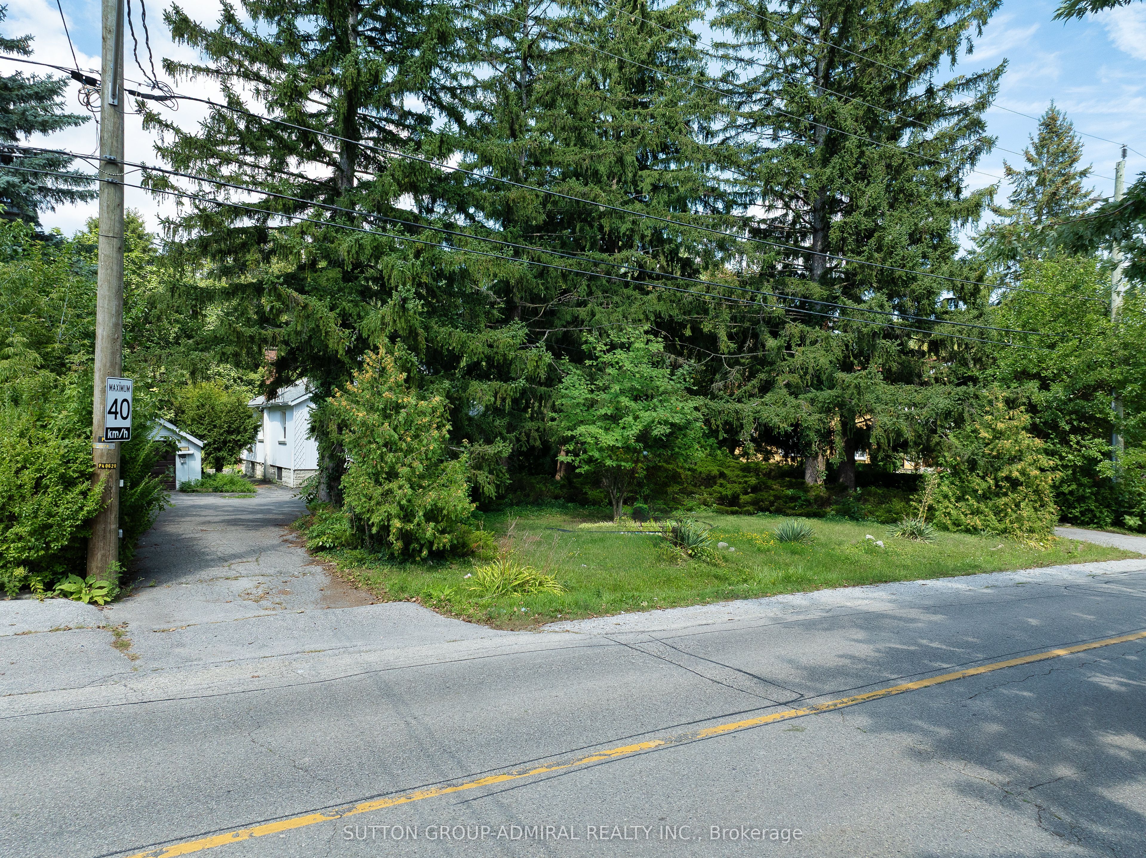 60 Arnold Avenue
