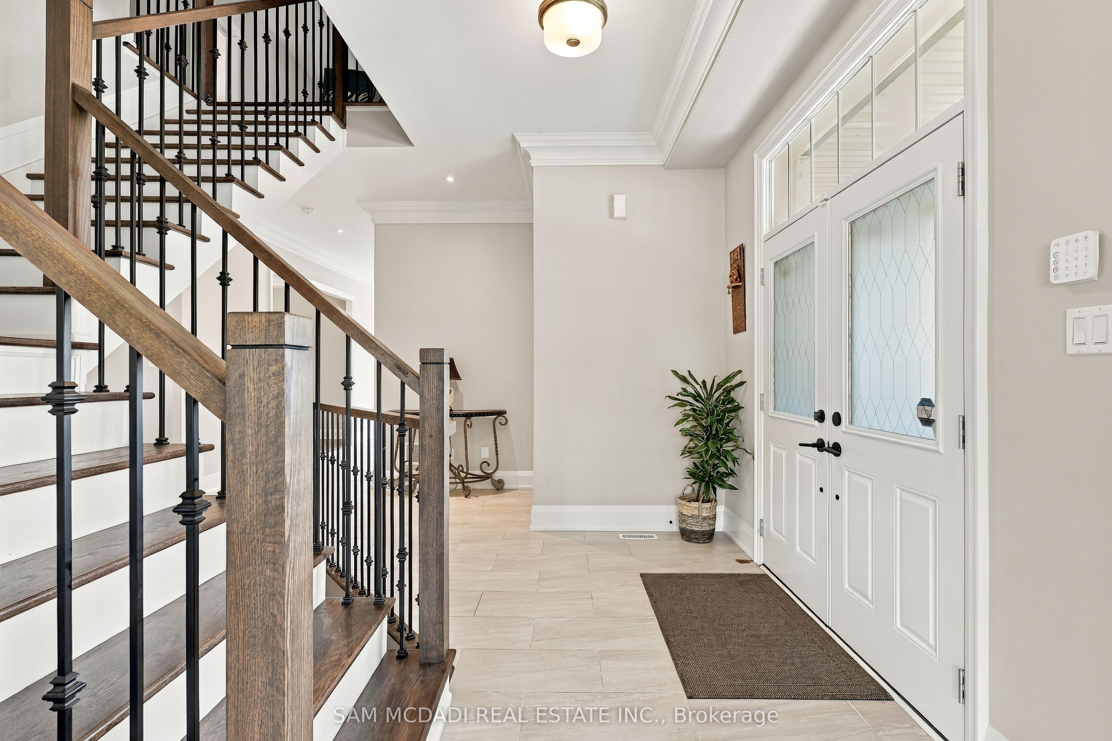 319 EATON Street