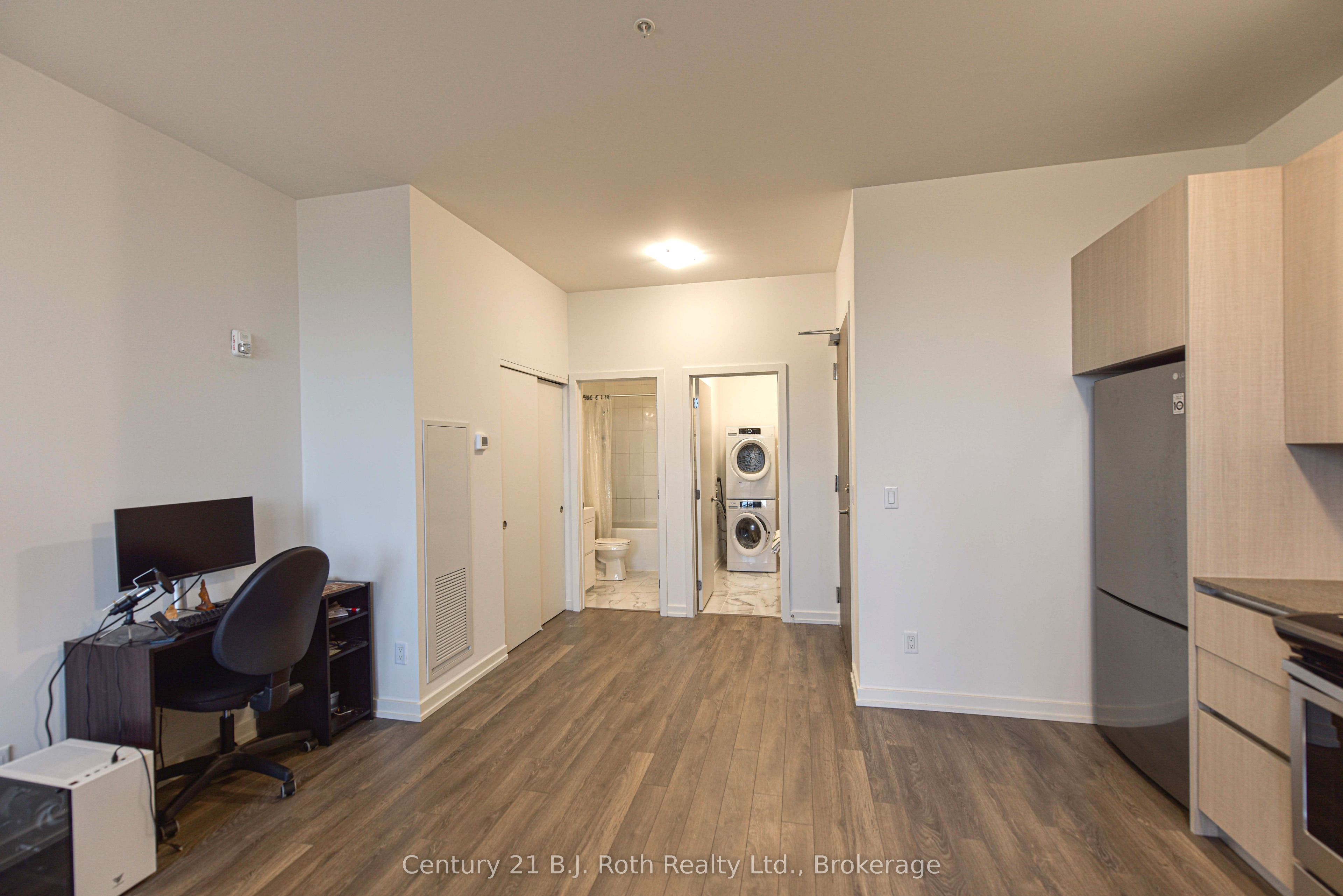 21 MATCHEDASH Street S 212