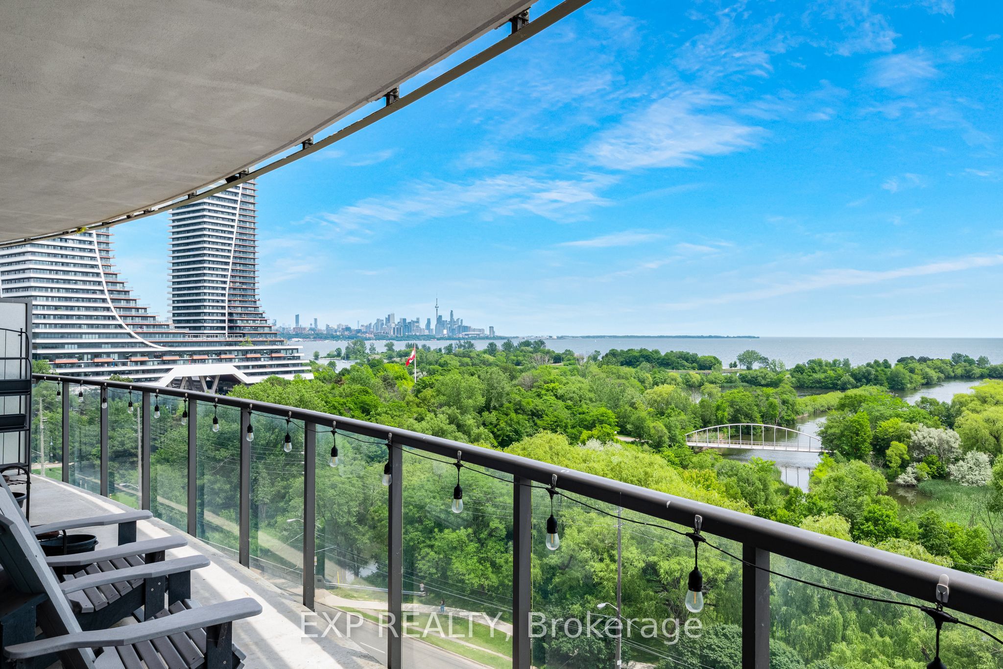 2230 Lake Shore Boulevard W 808