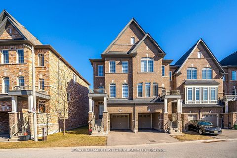 11 Graywardine Lane Ajax ON L1Z 0R9