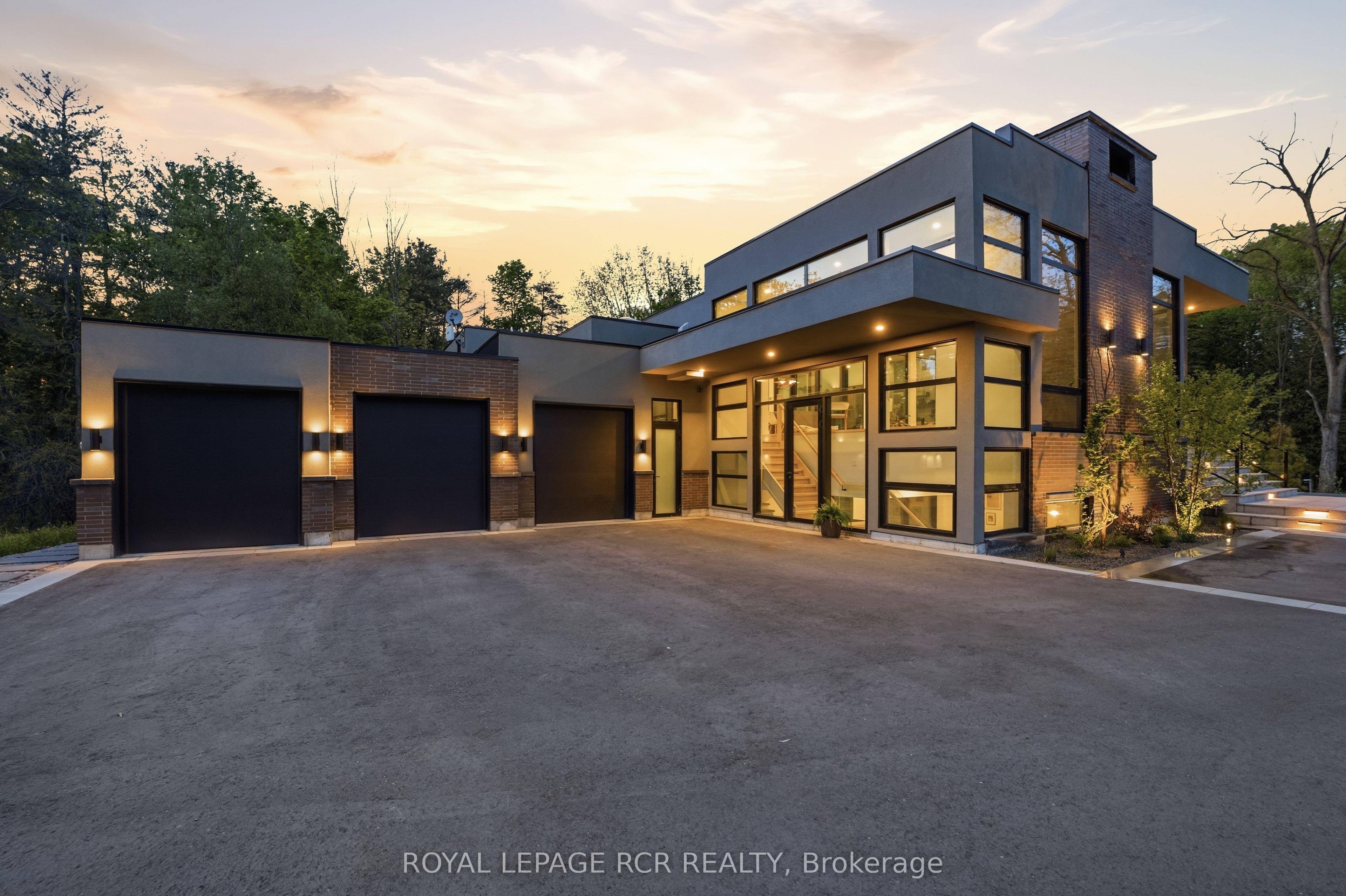 3404 Vivian Road