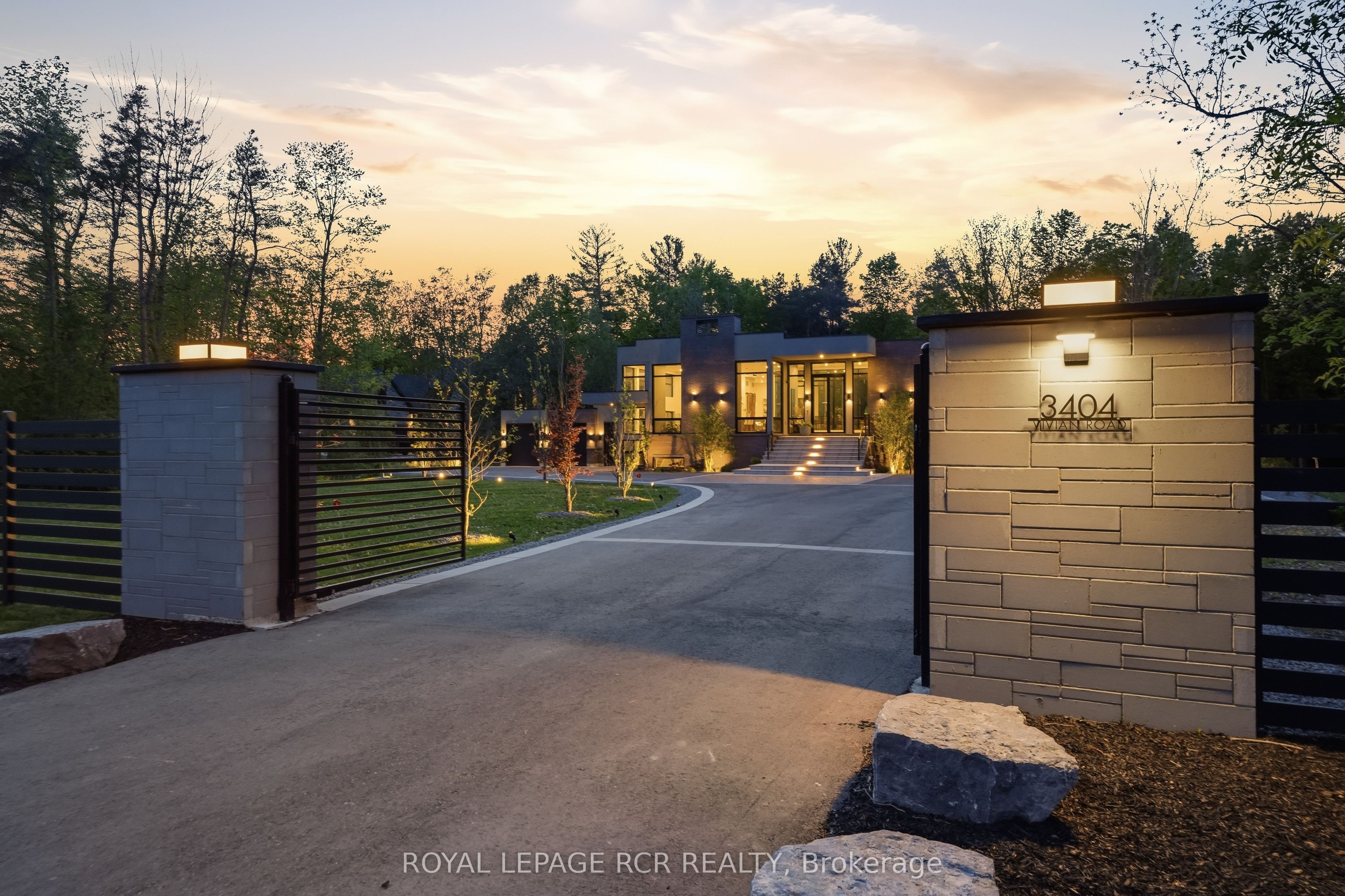 3404 Vivian Road