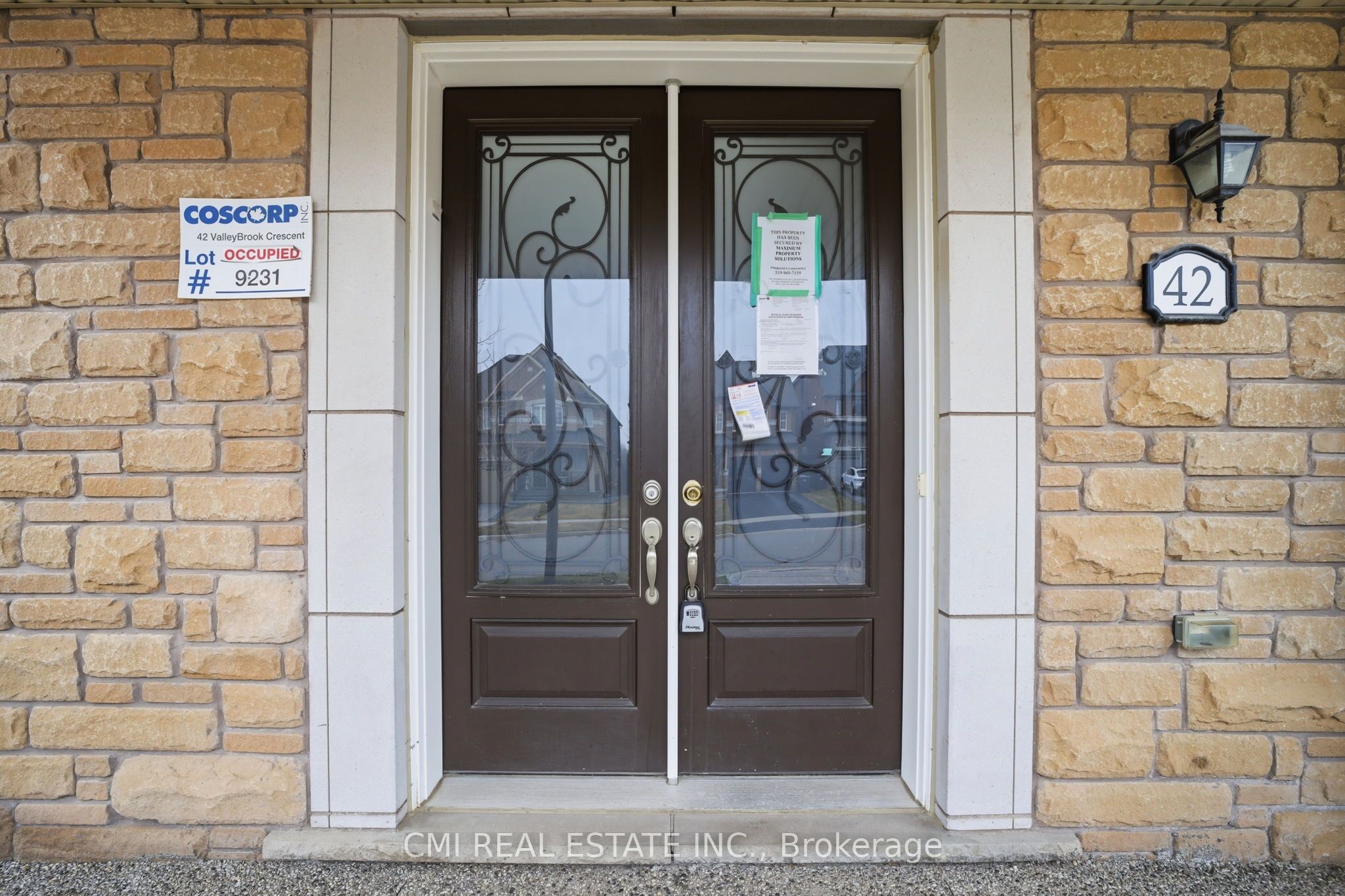 42 Valleybrook Crescent