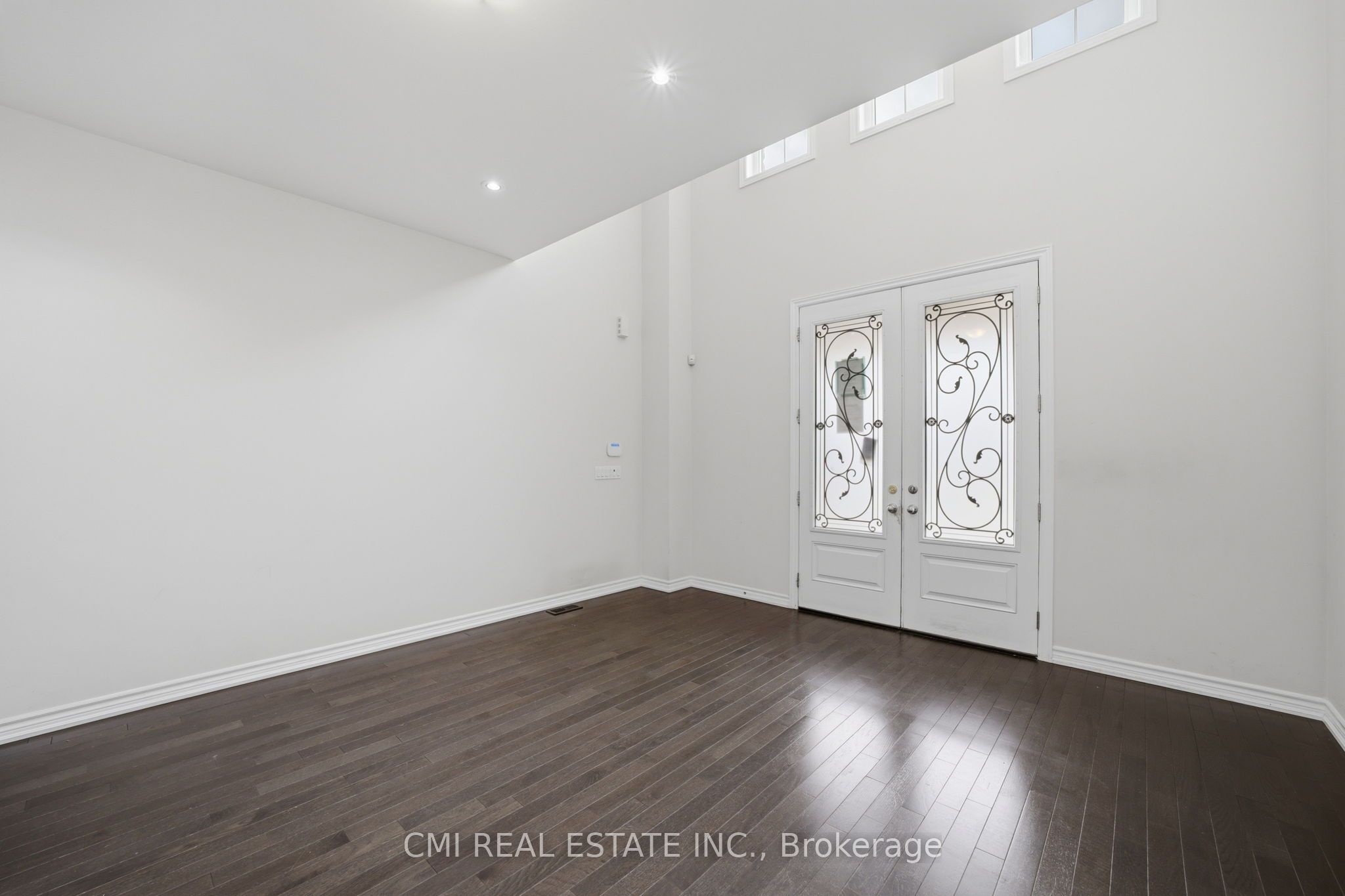 42 Valleybrook Crescent