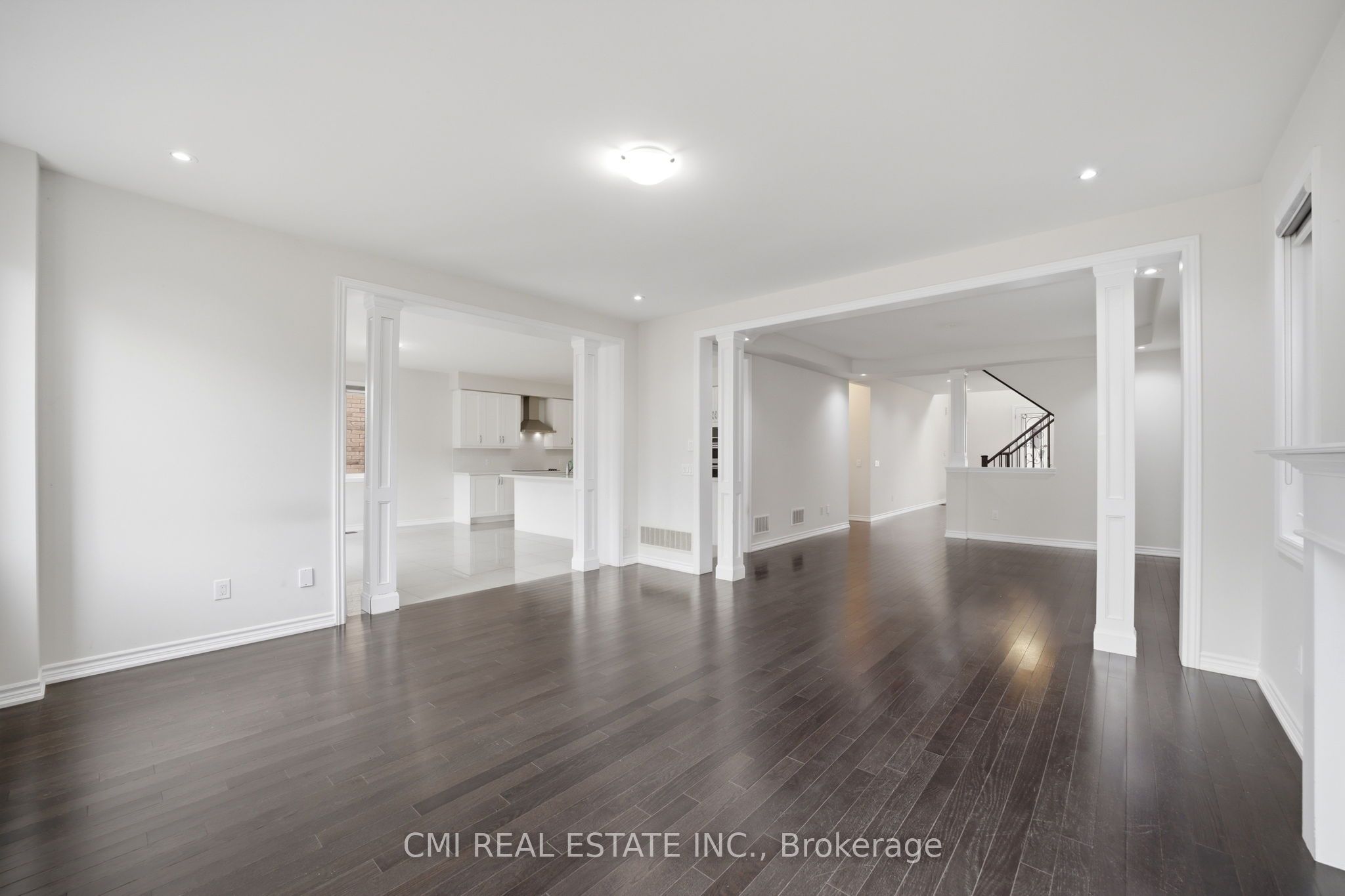 42 Valleybrook Crescent