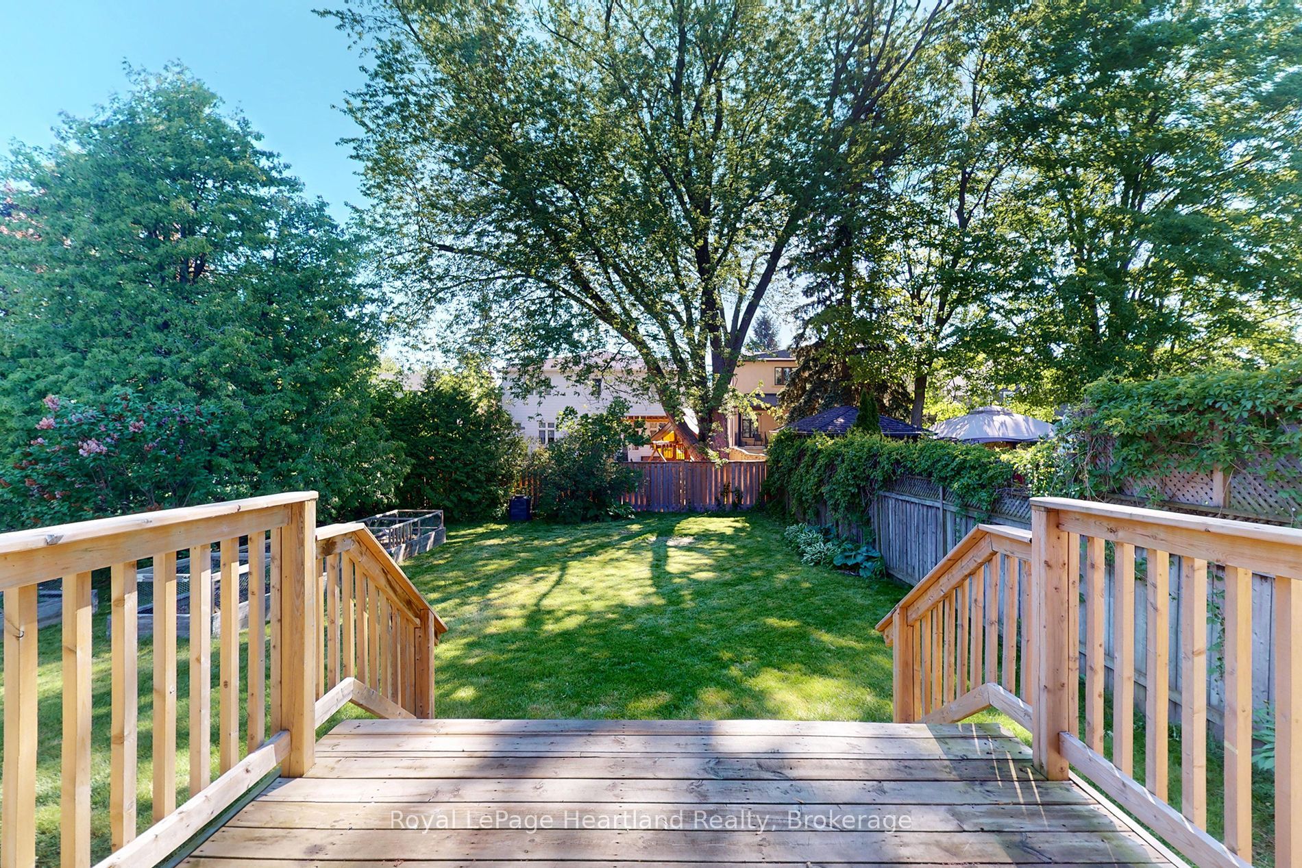 15 SCARBOROUGH HEIGHTS Boulevard