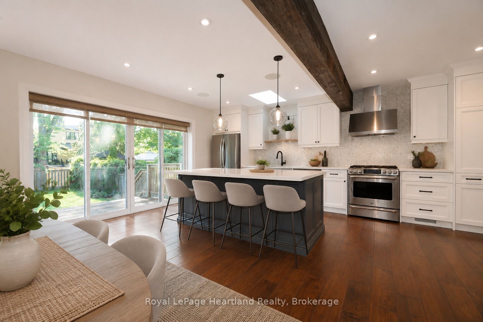 15 SCARBOROUGH HEIGHTS Boulevard