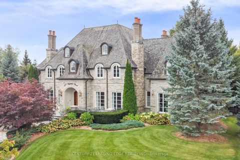 2 NIGHTFALL Court Vaughan ON L4N 3N5