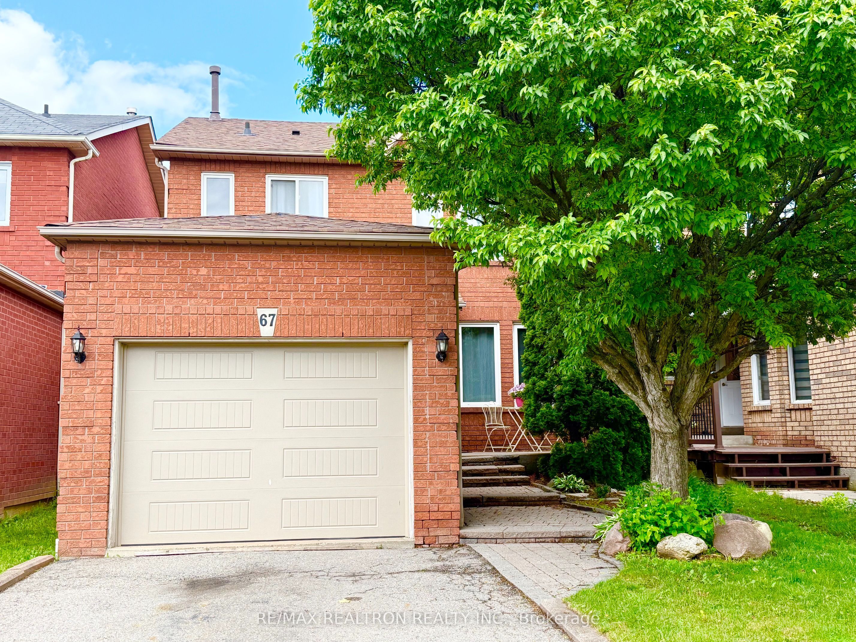 67 Sable Crescent
