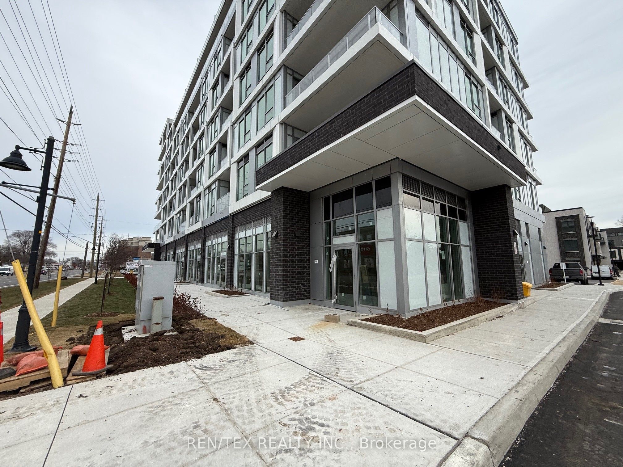 490 Plains Road E 41