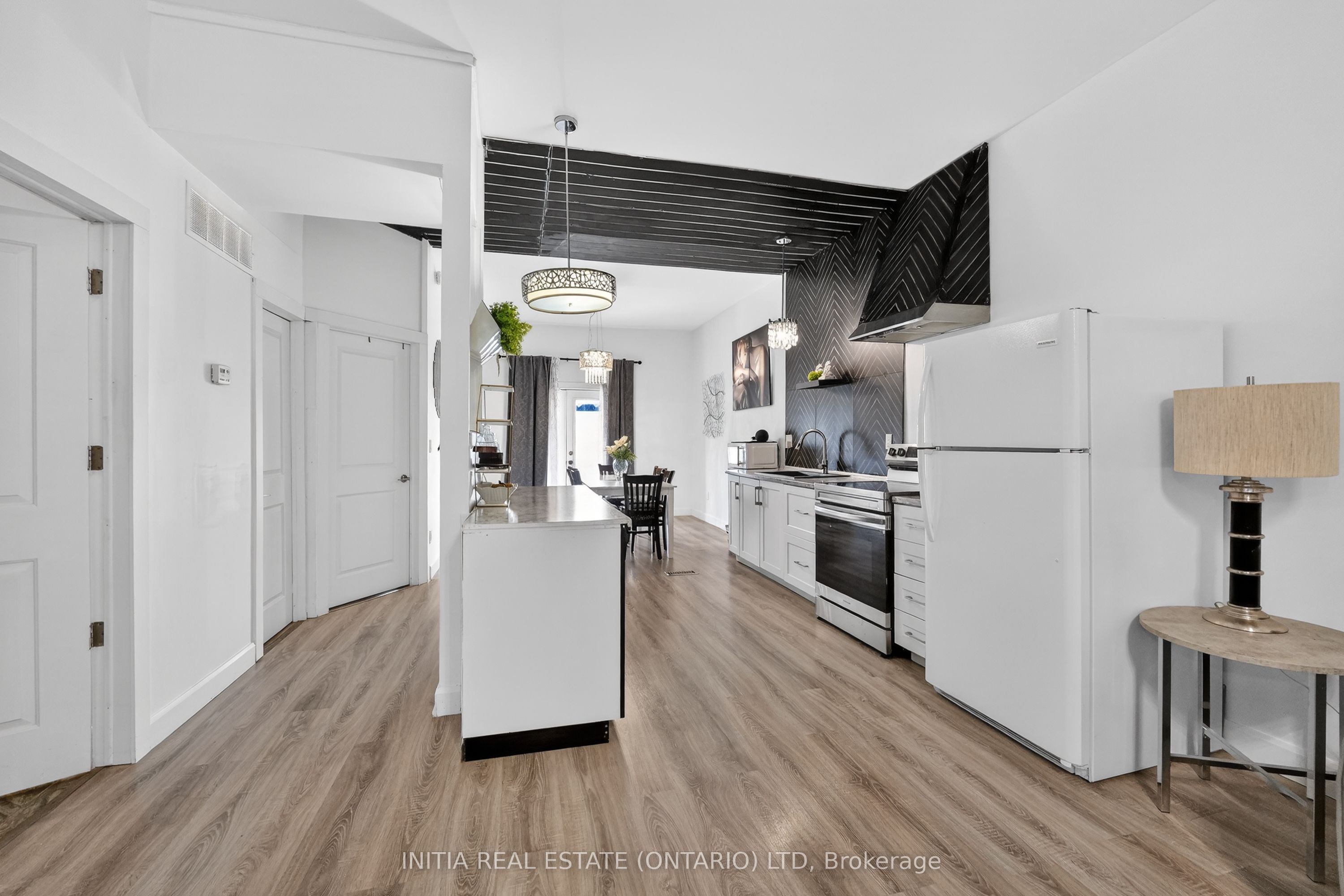 3911 Warehouse Street