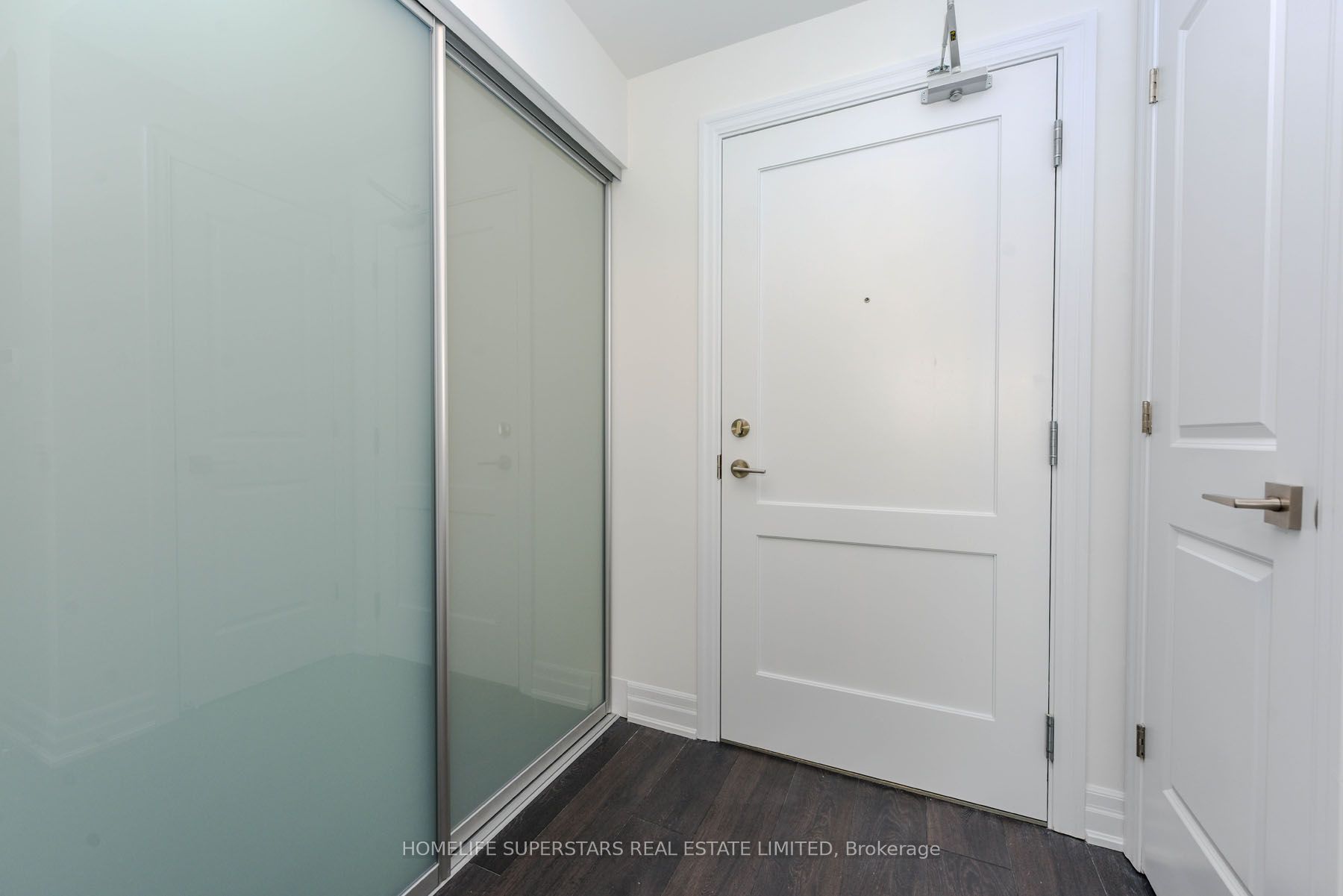 30 Elm Drive W 2905