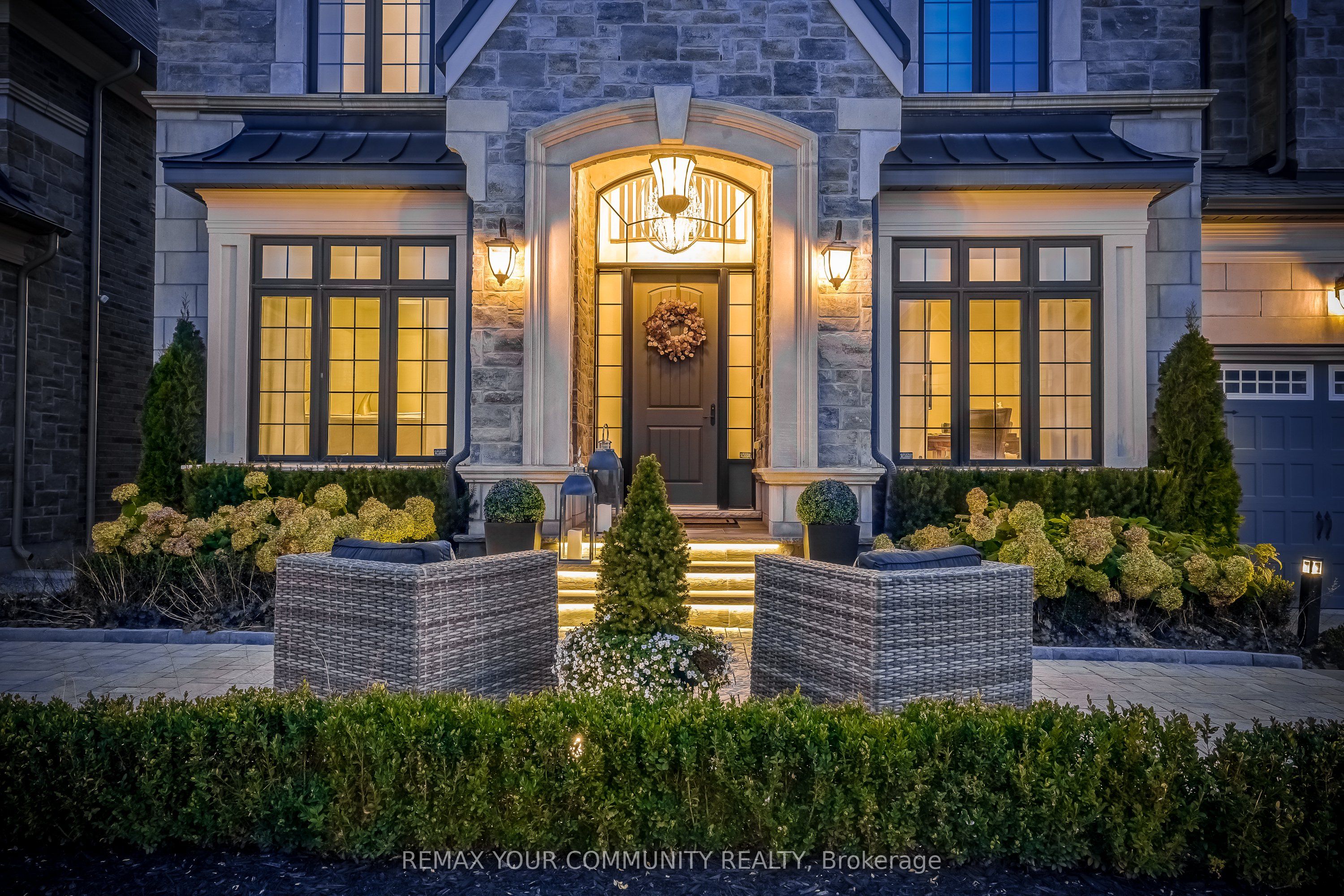 12 Mary Natasha Court