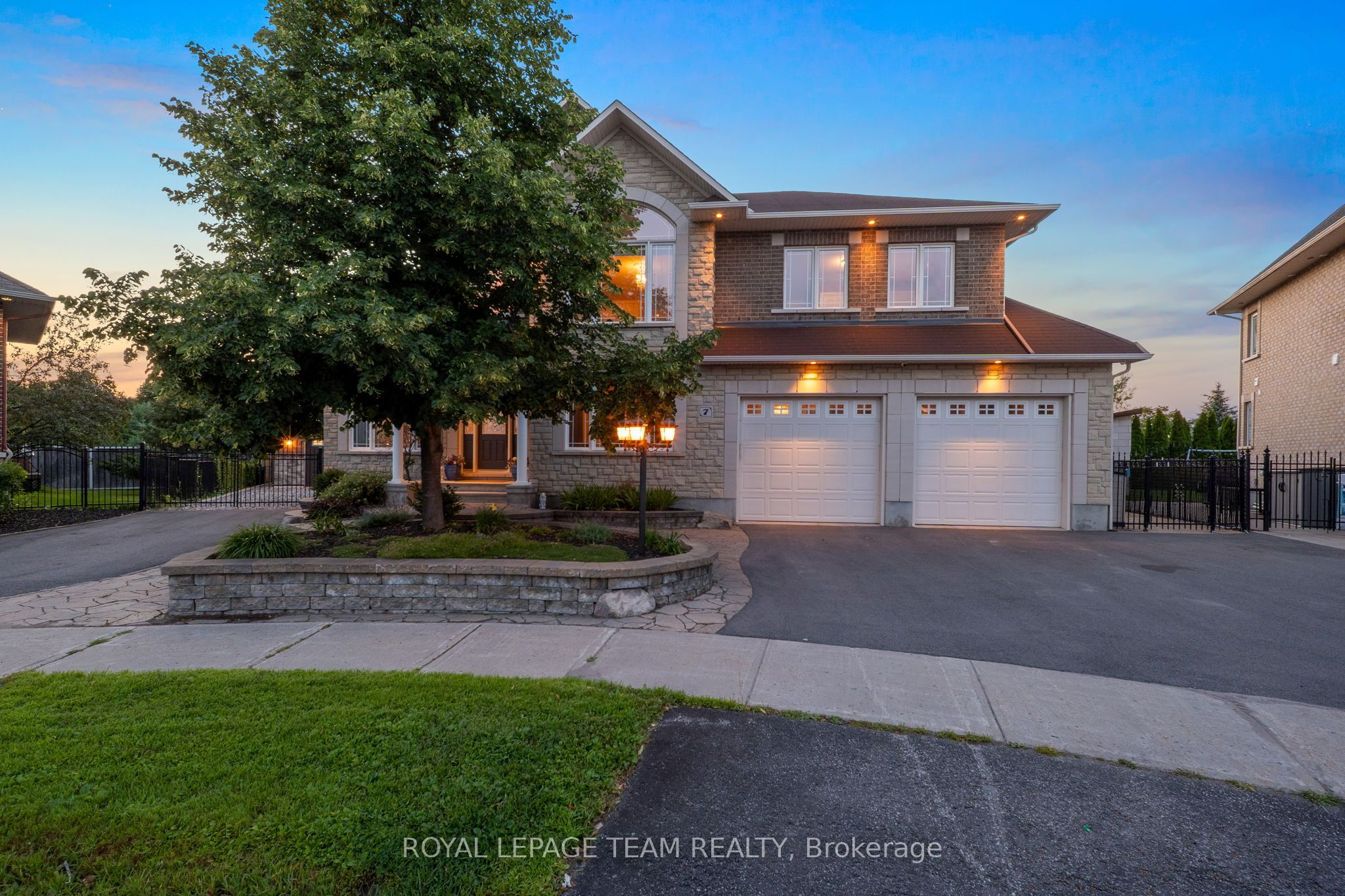 7 Tradewinds Drive