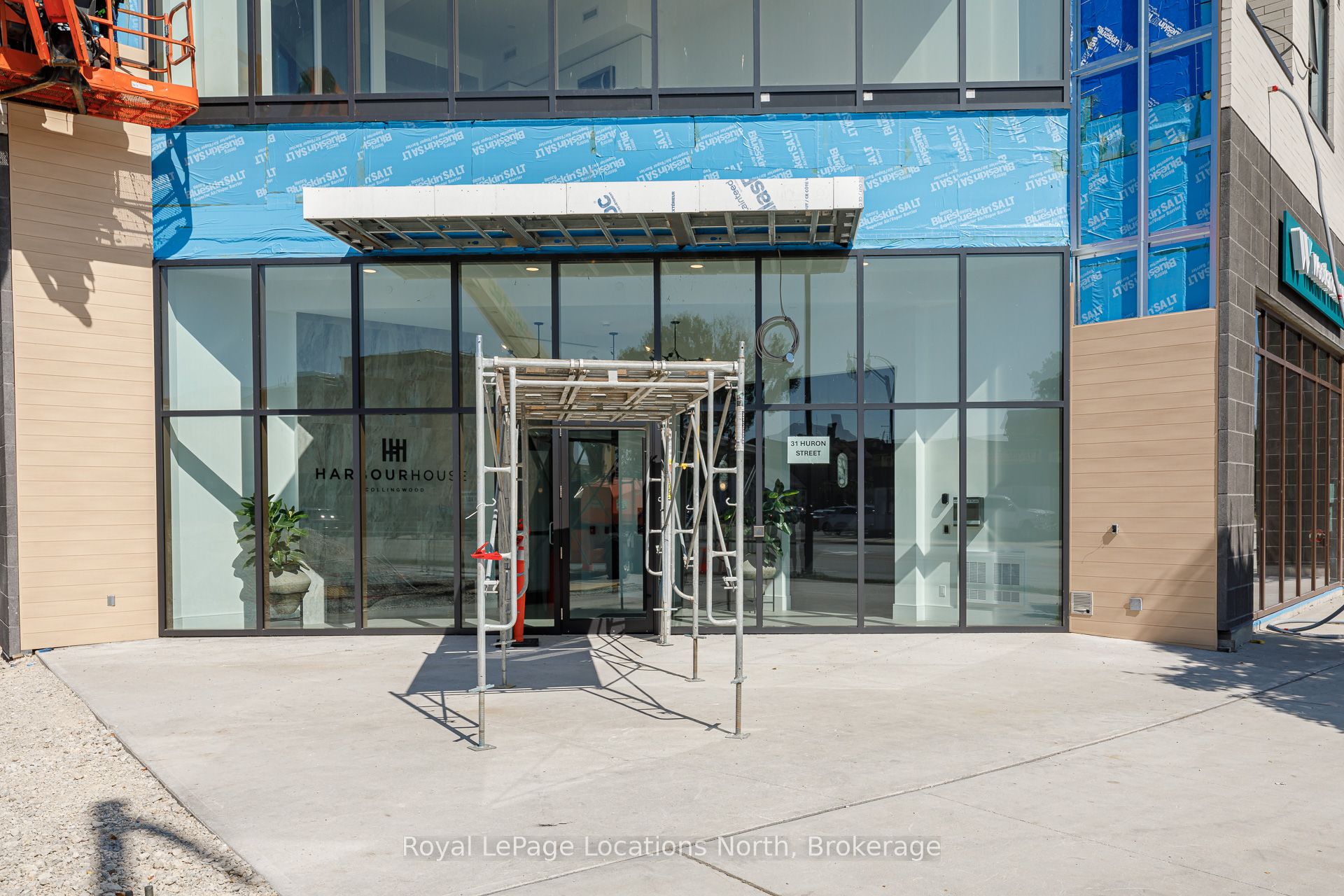31 HURON Street 203