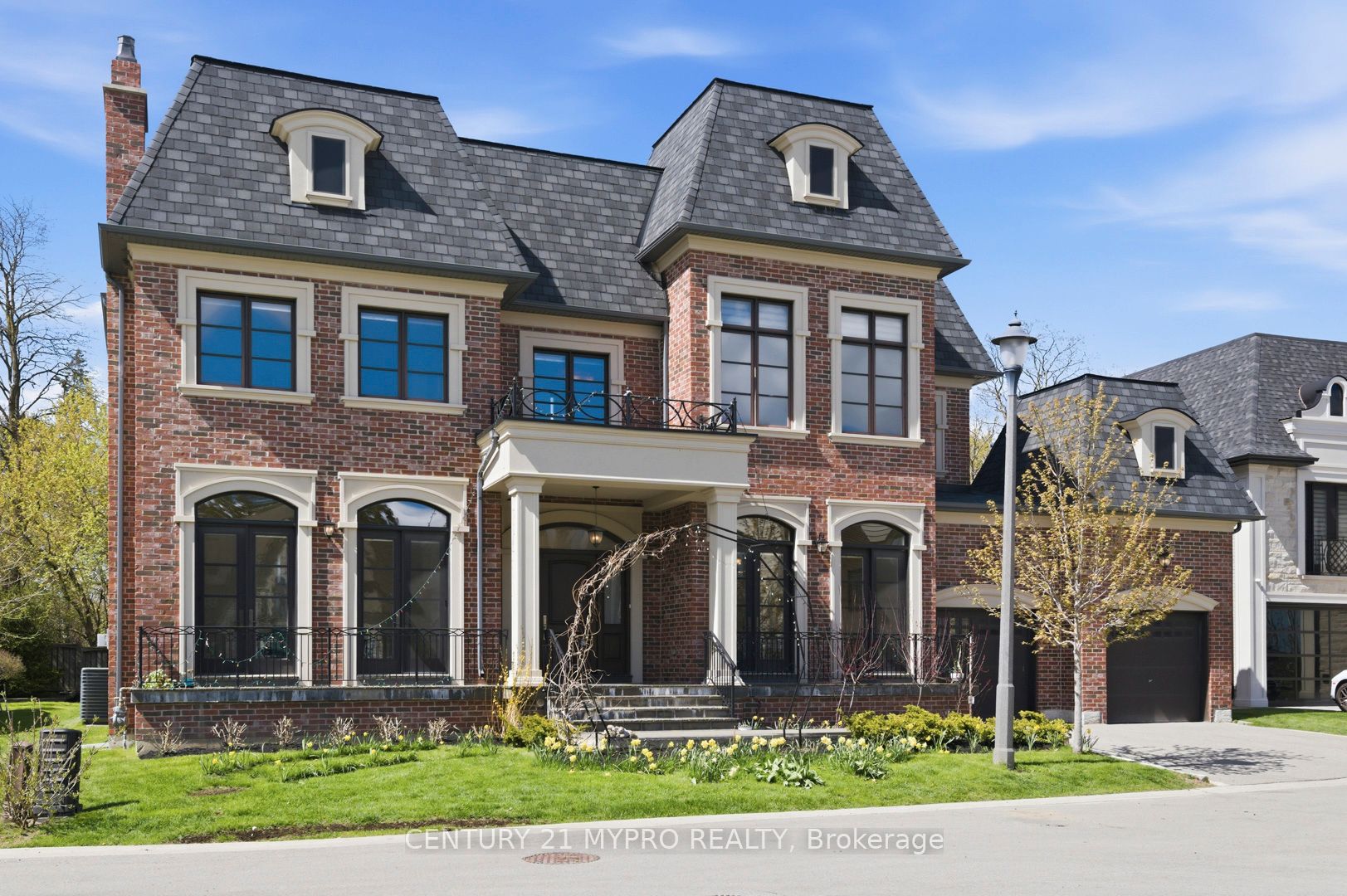 70 Davina Circle