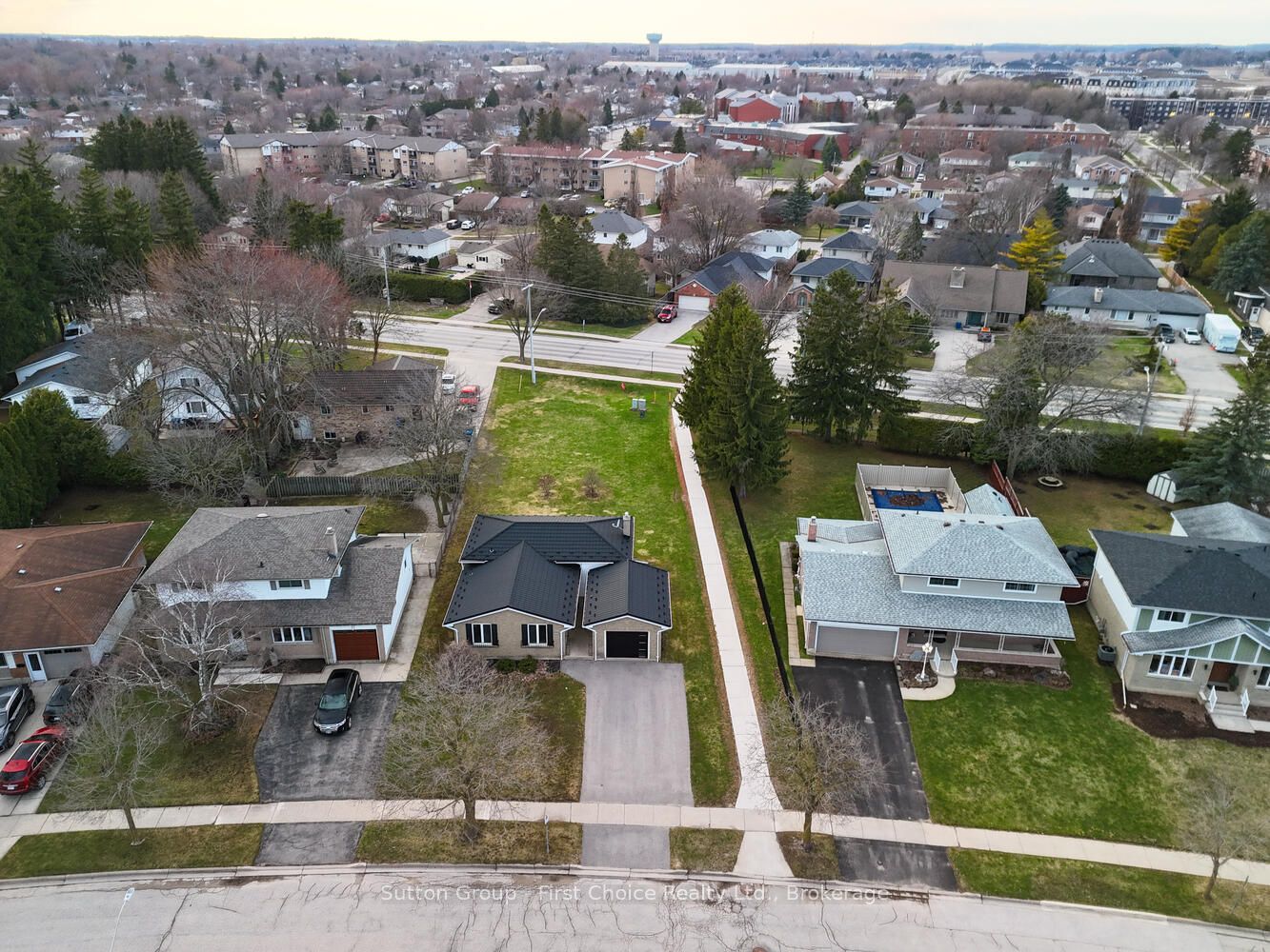 70 Bedford Drive