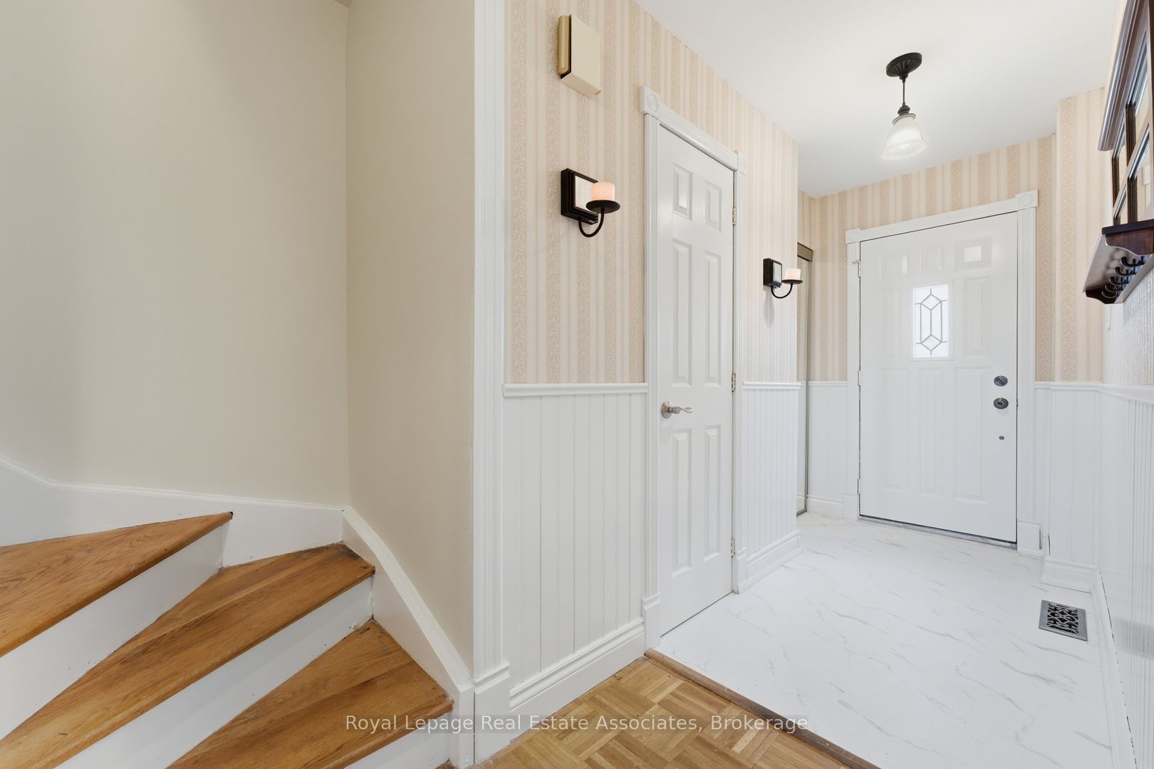 3244 Mainsail Crescent