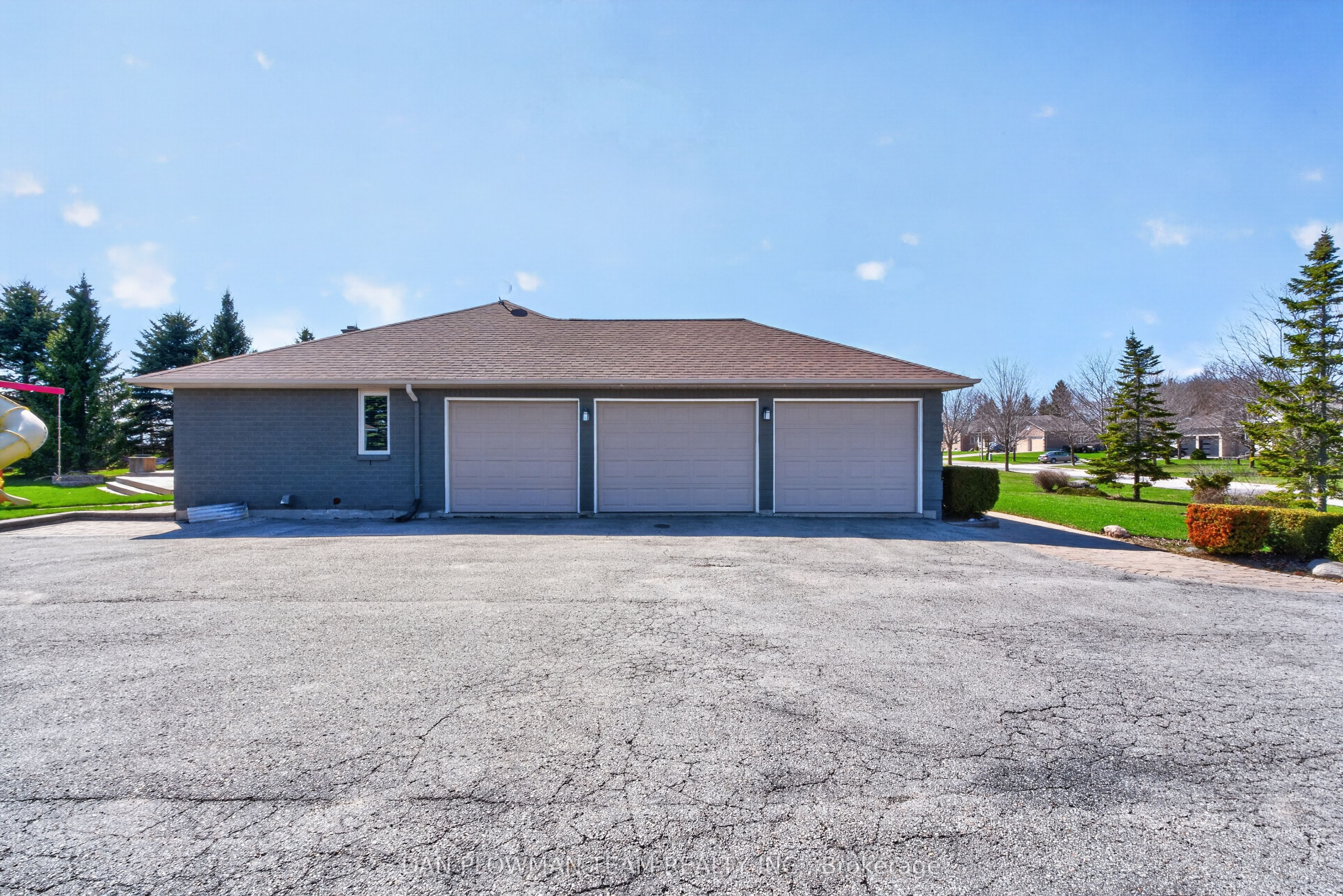 11 Steepleview Court