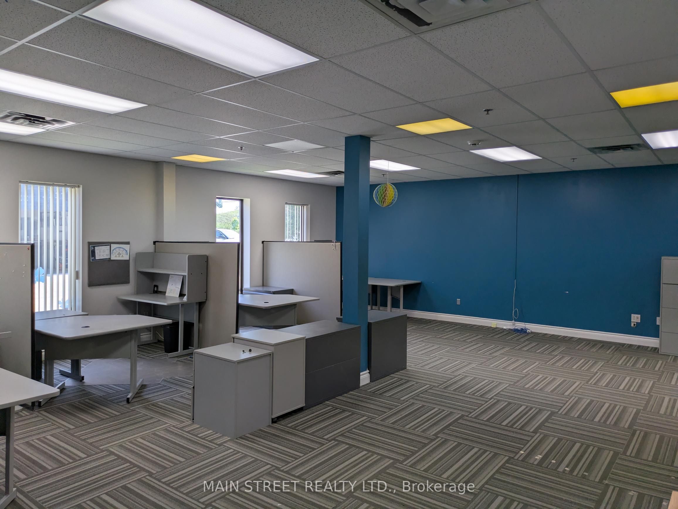 350 Industrial Parkway S