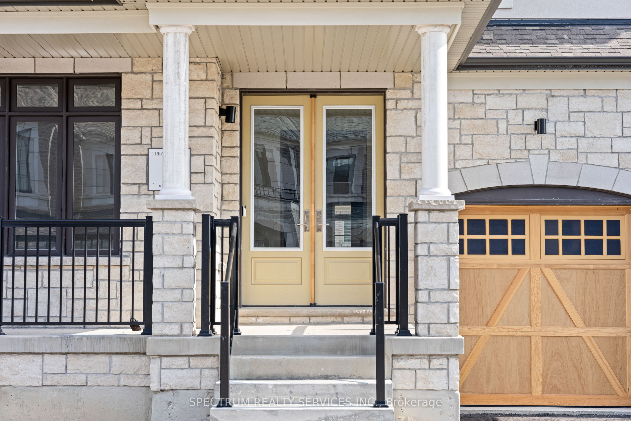 17 Mosswood Trail