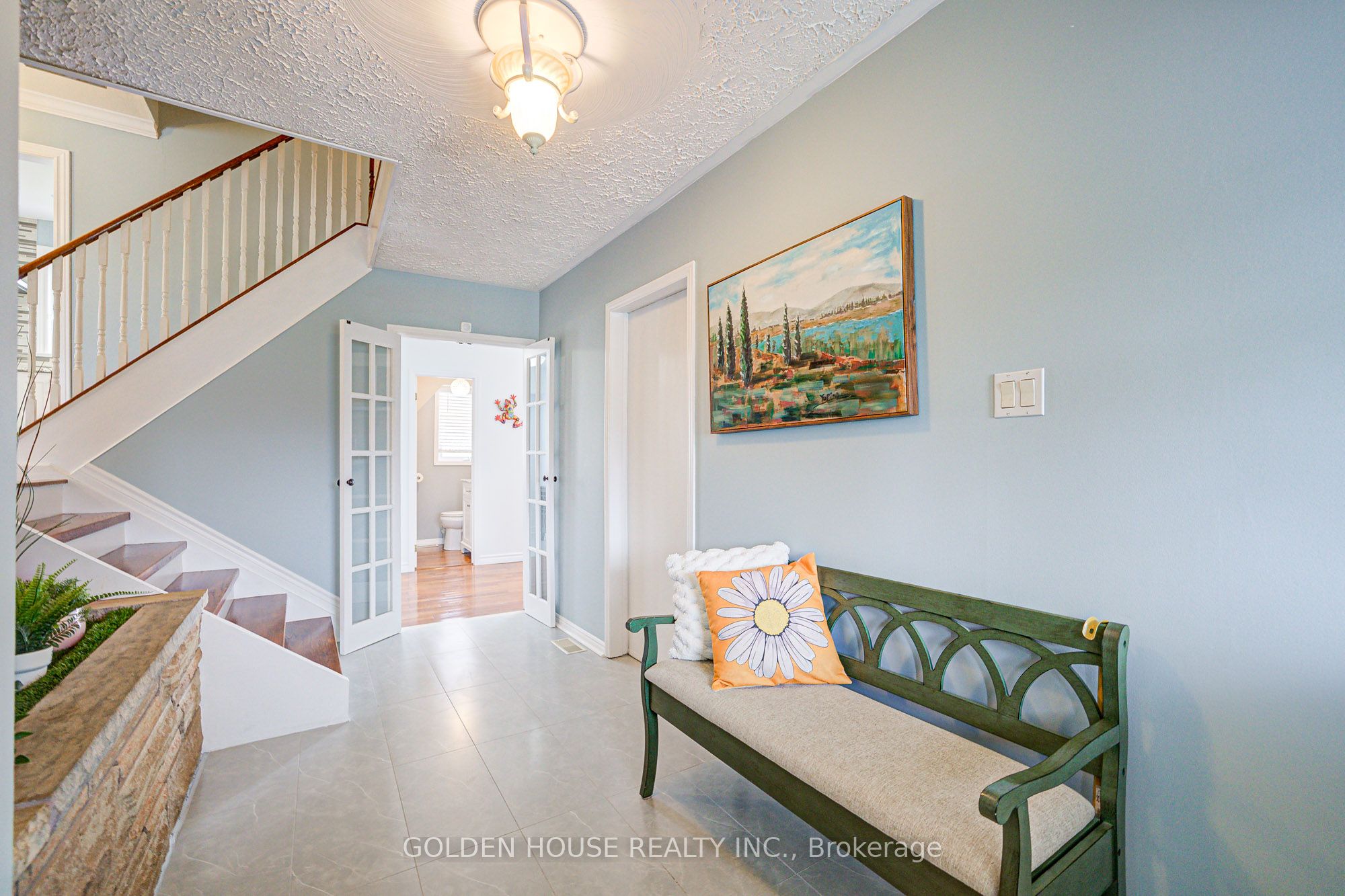 53 West Park Heights