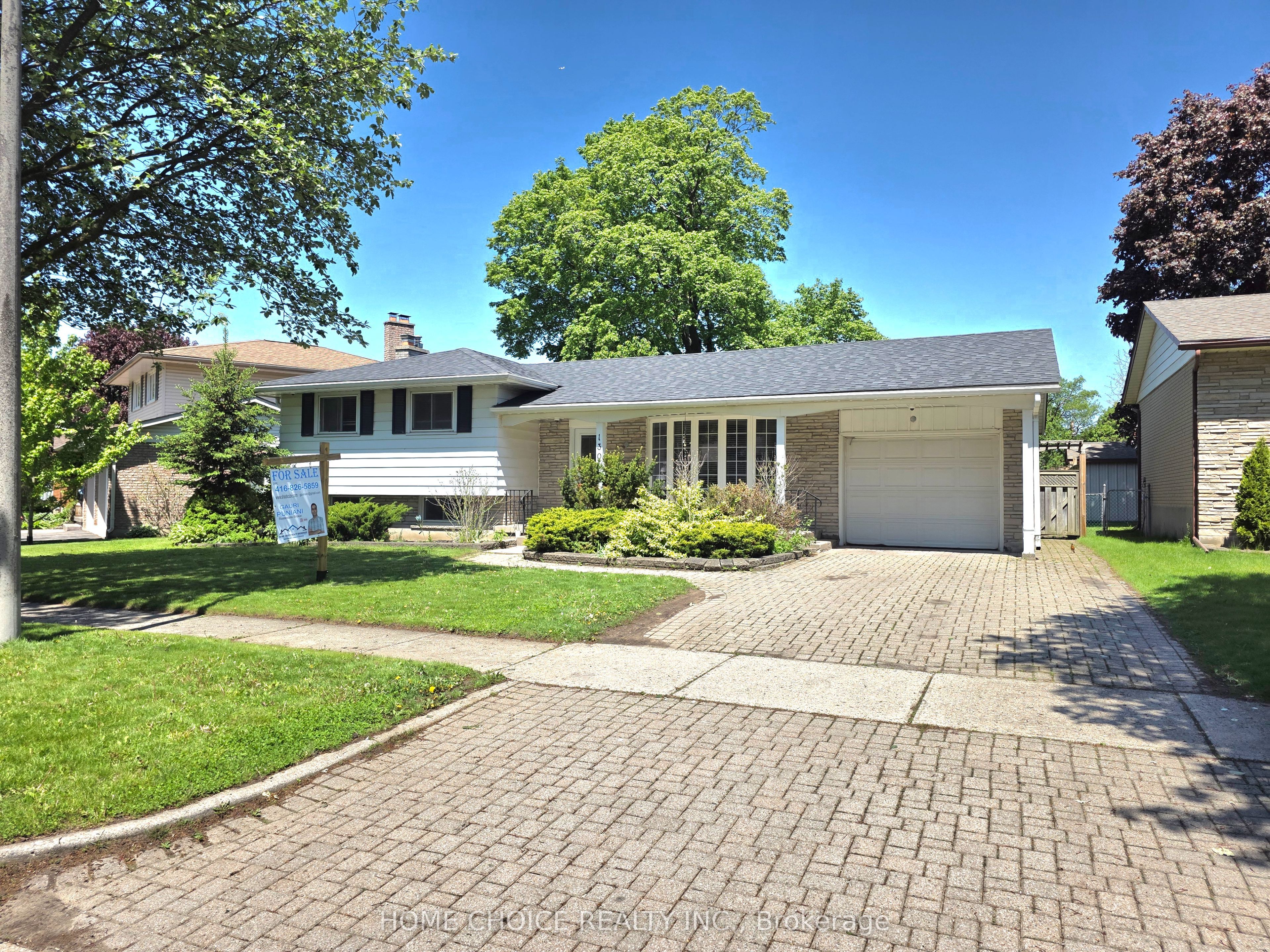 130 Champlain Crescent