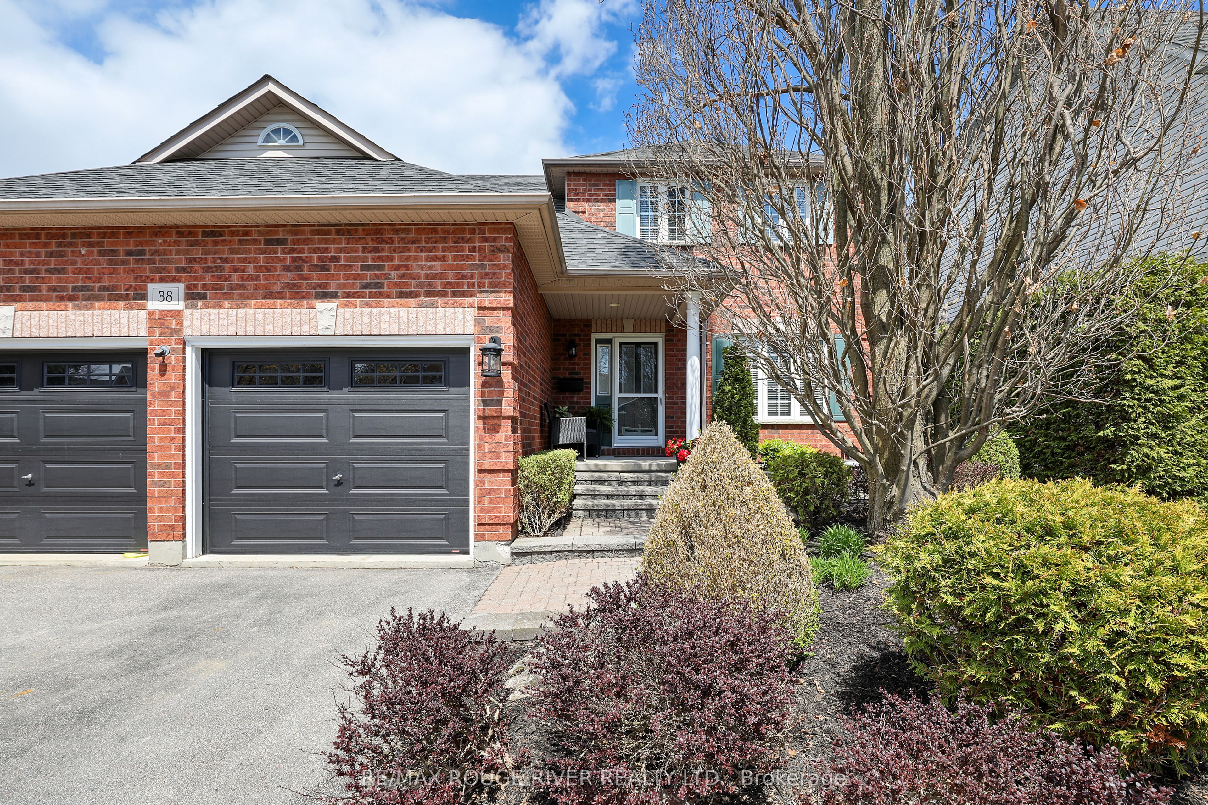 38 Worthington Drive