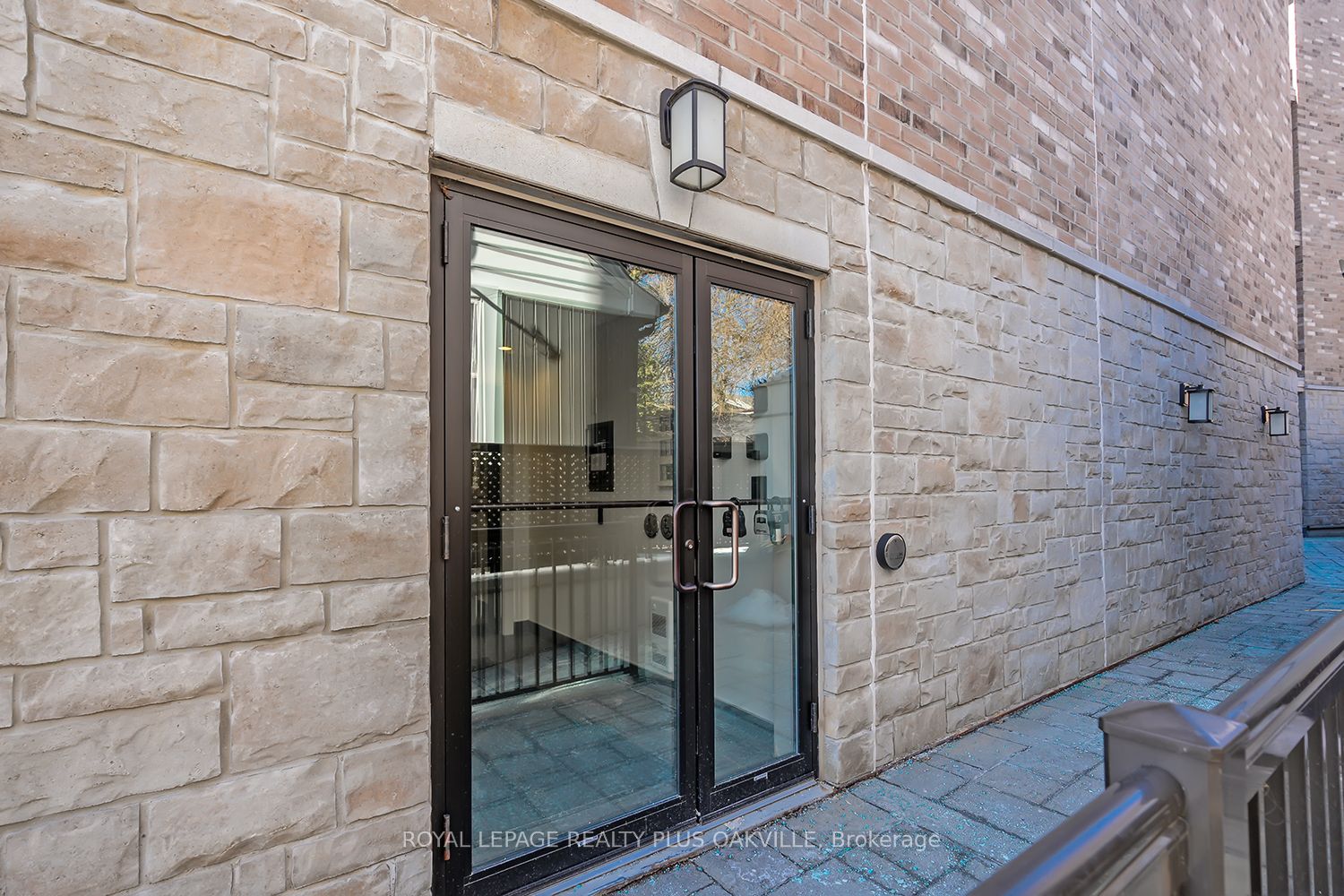 73 Washington Avenue 401