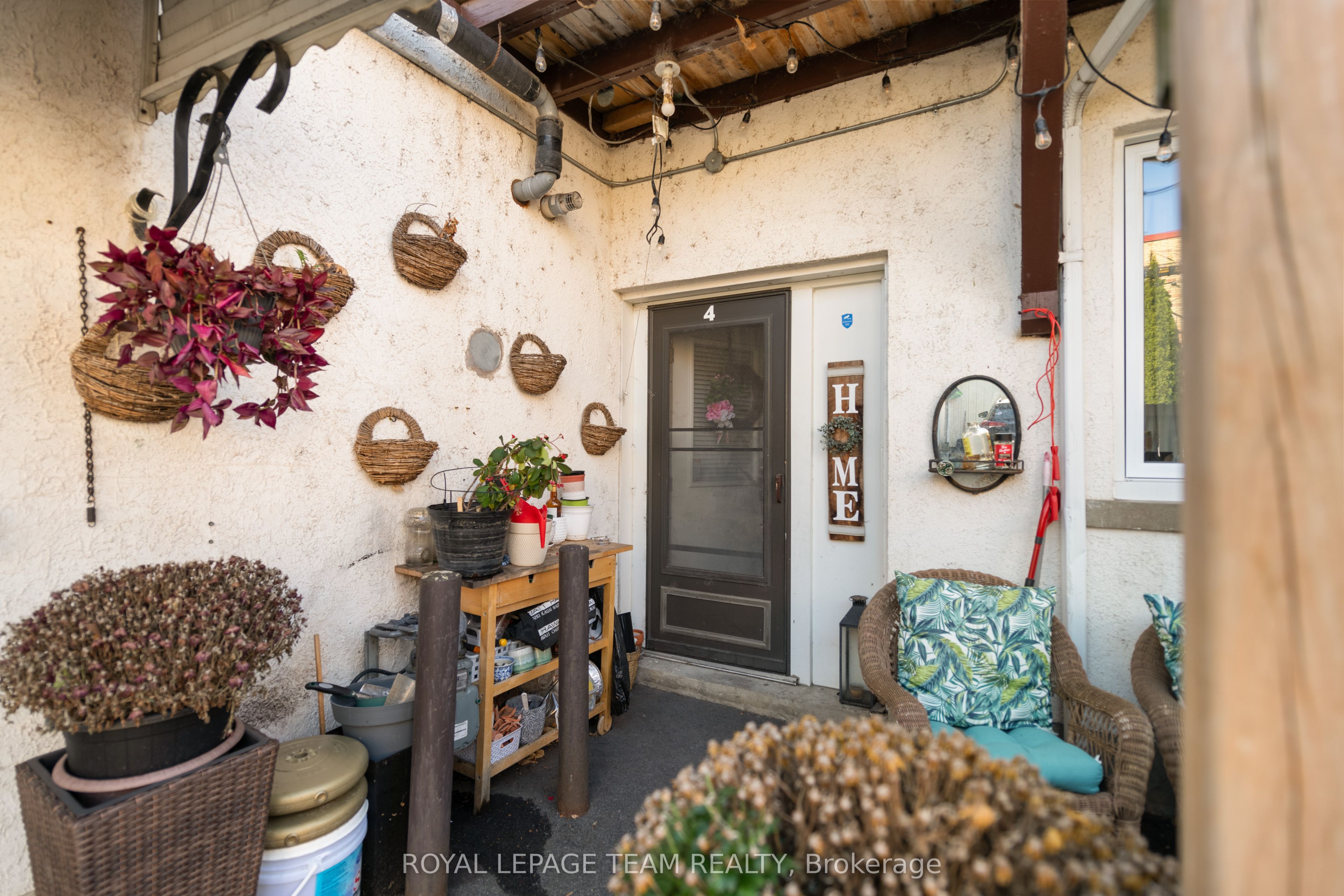 213 Desrosiers Street