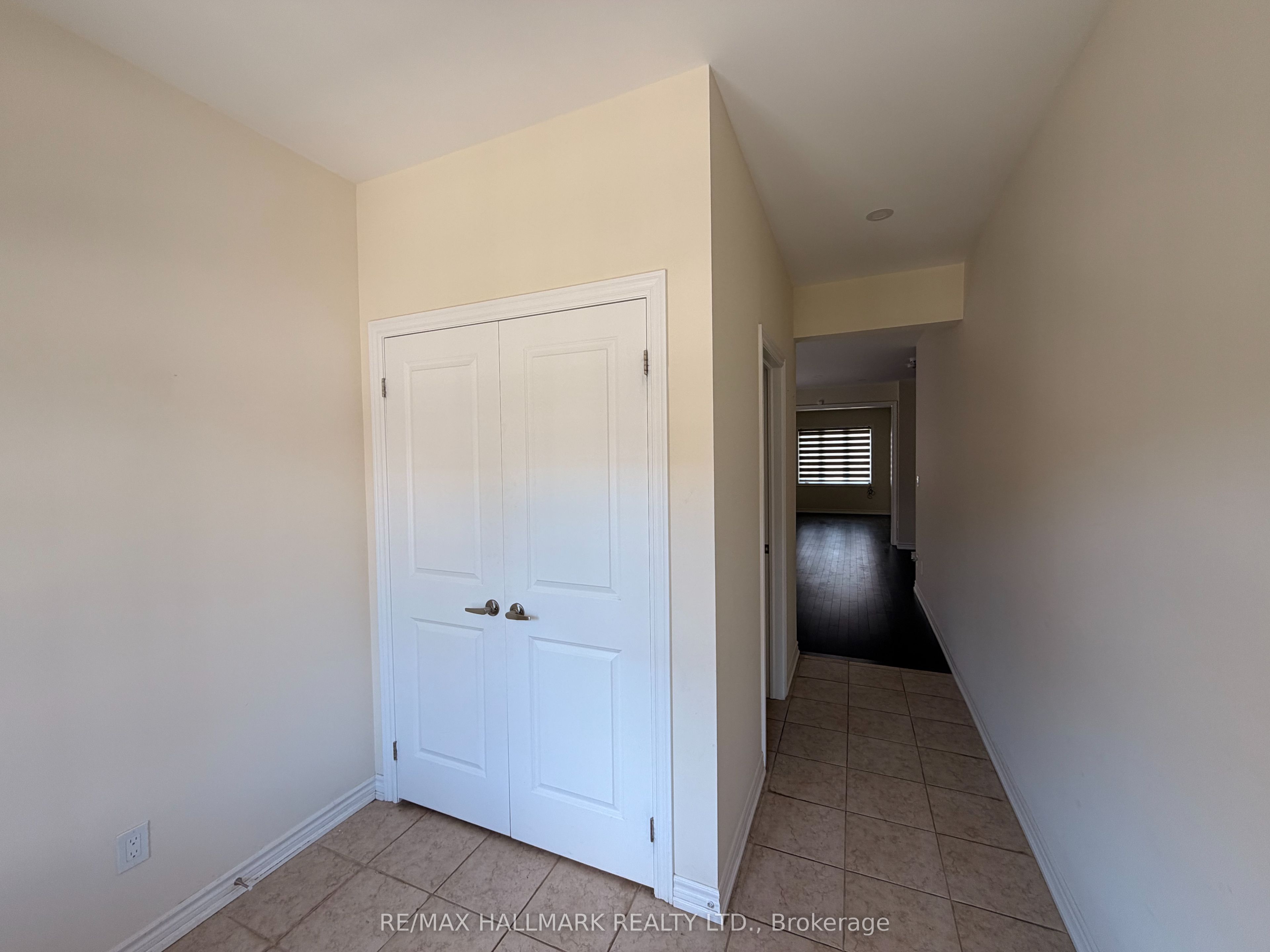 20 Bertram Gate