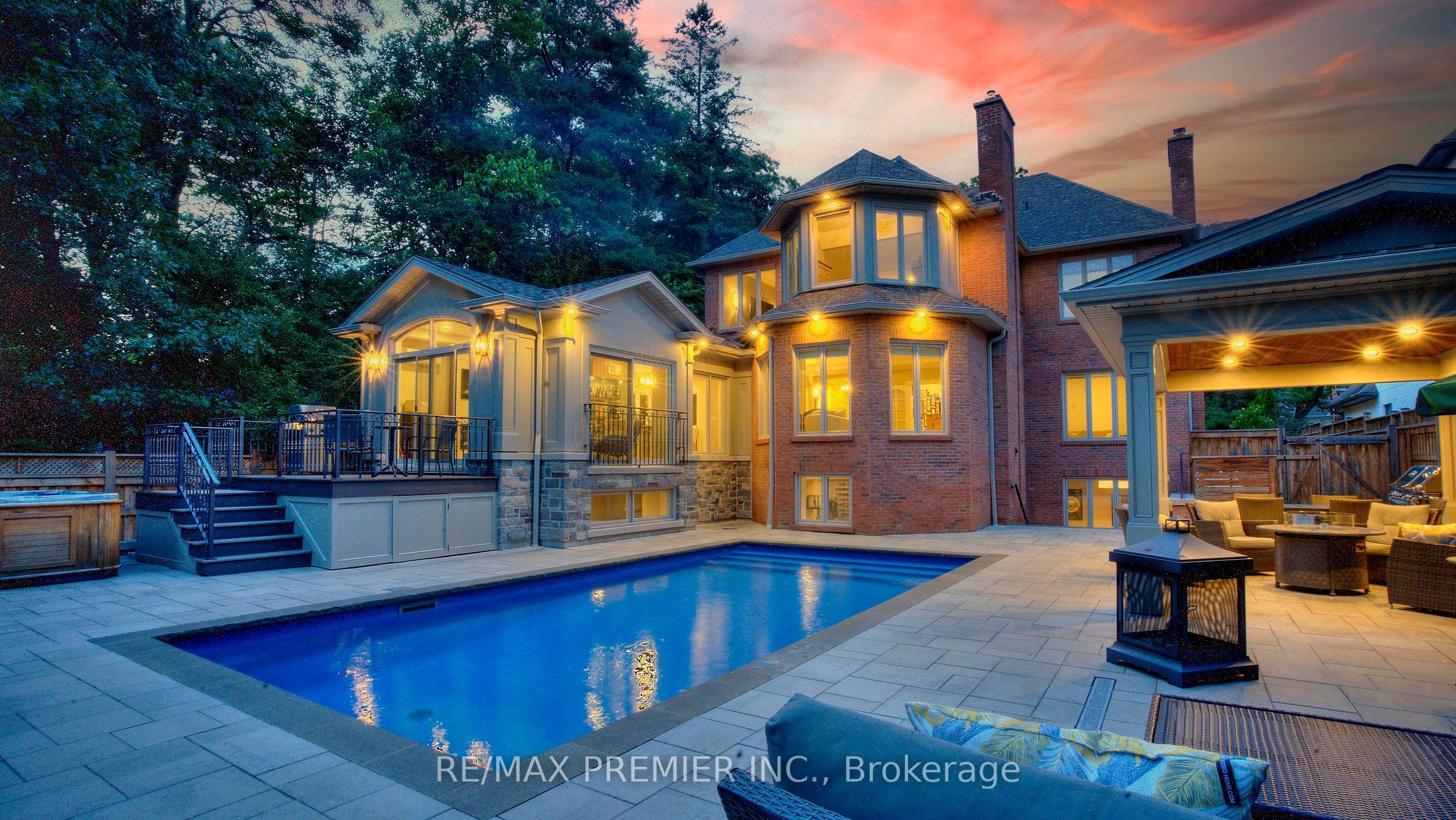 2064 Dickson Road