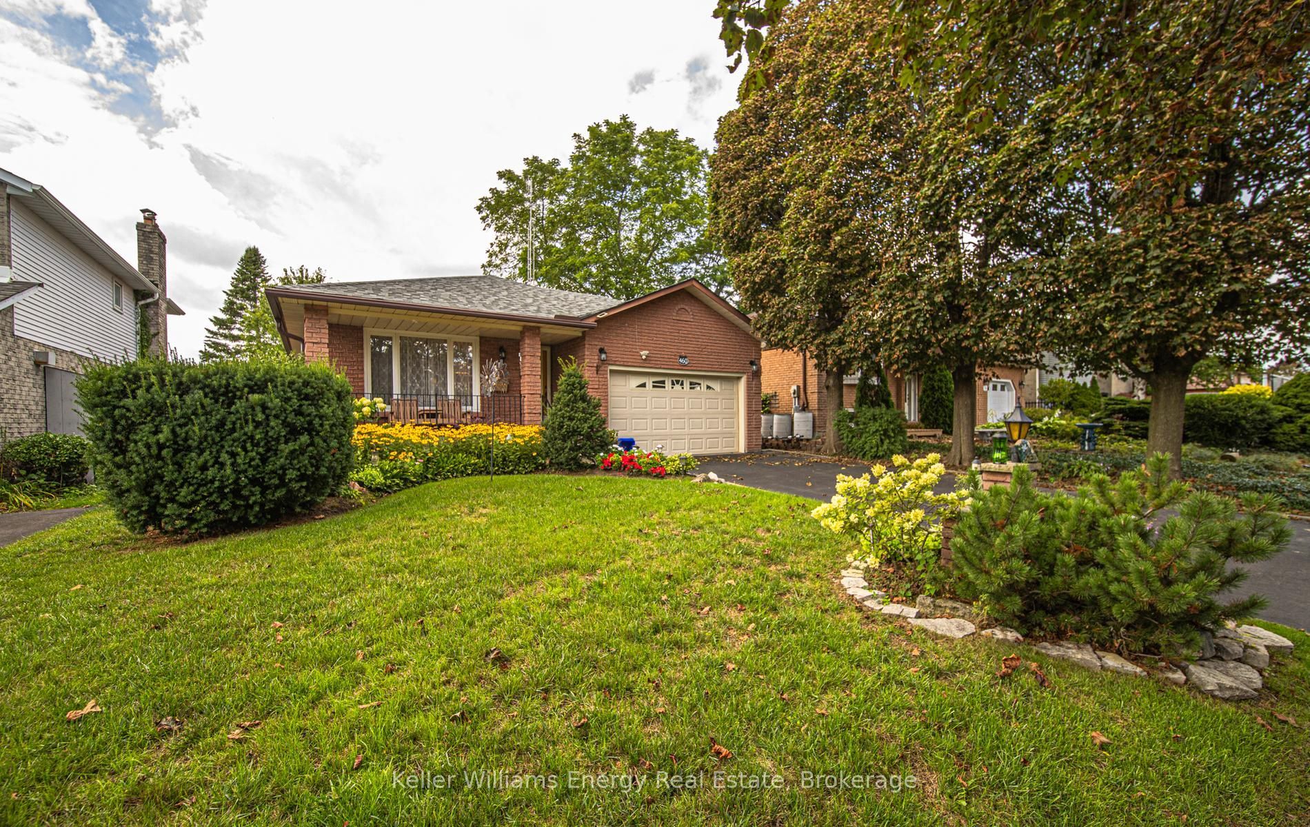 460 Labrador Drive