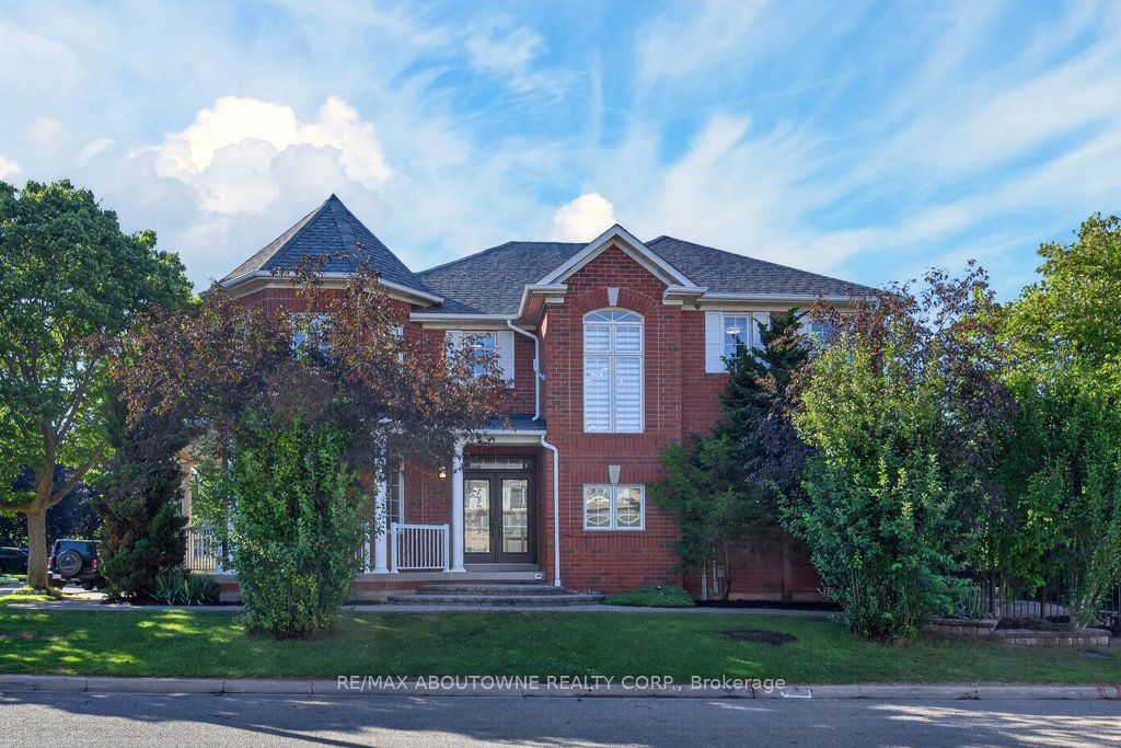 2201 Lapsley Crescent