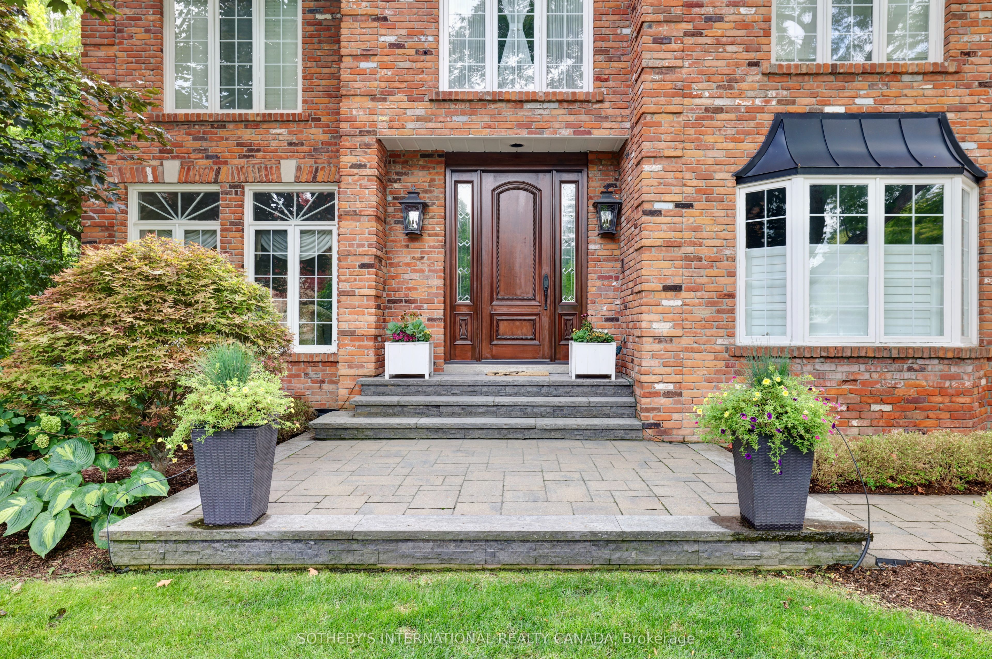 1379 Meadow Green Court