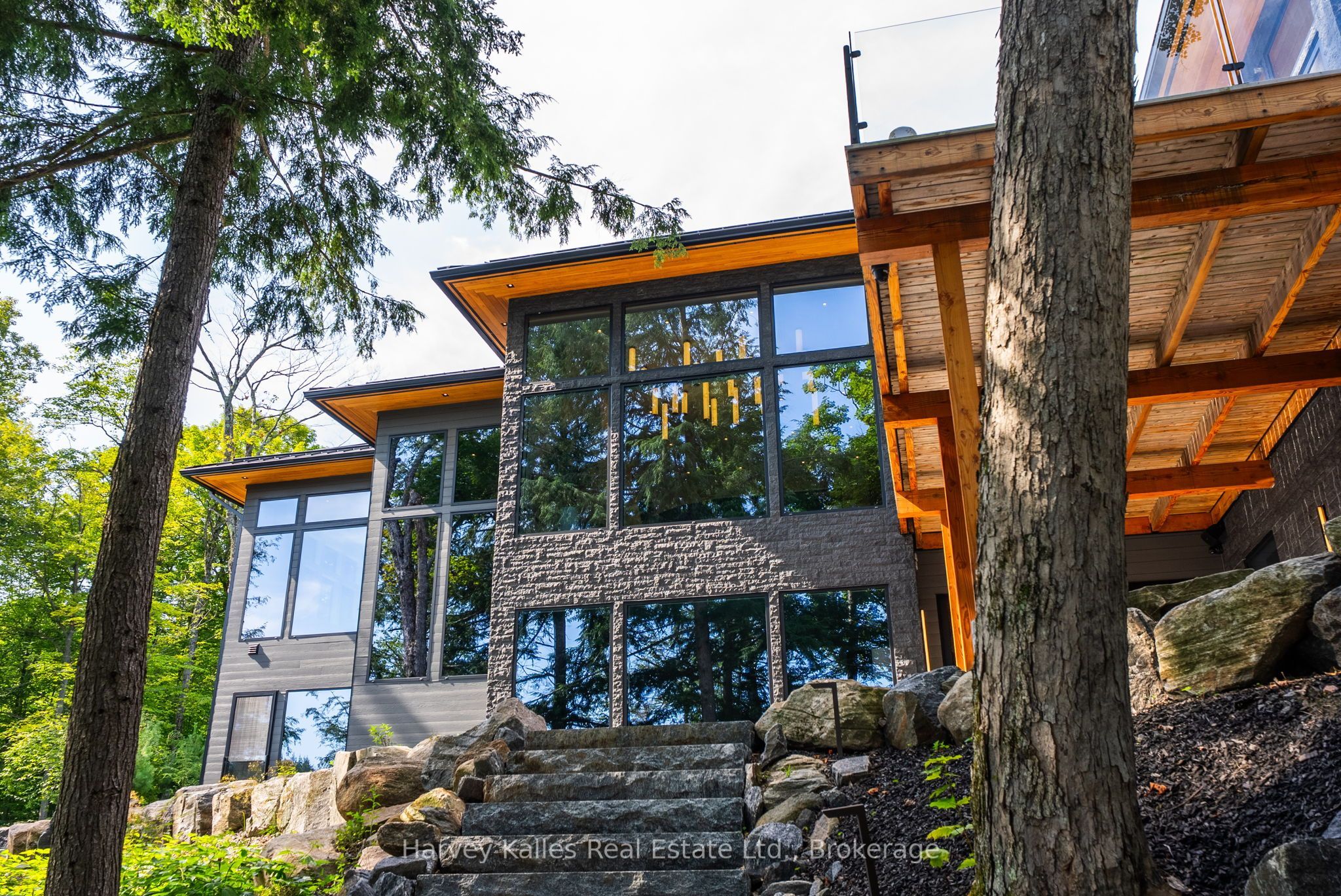 1013 Halls Road 2