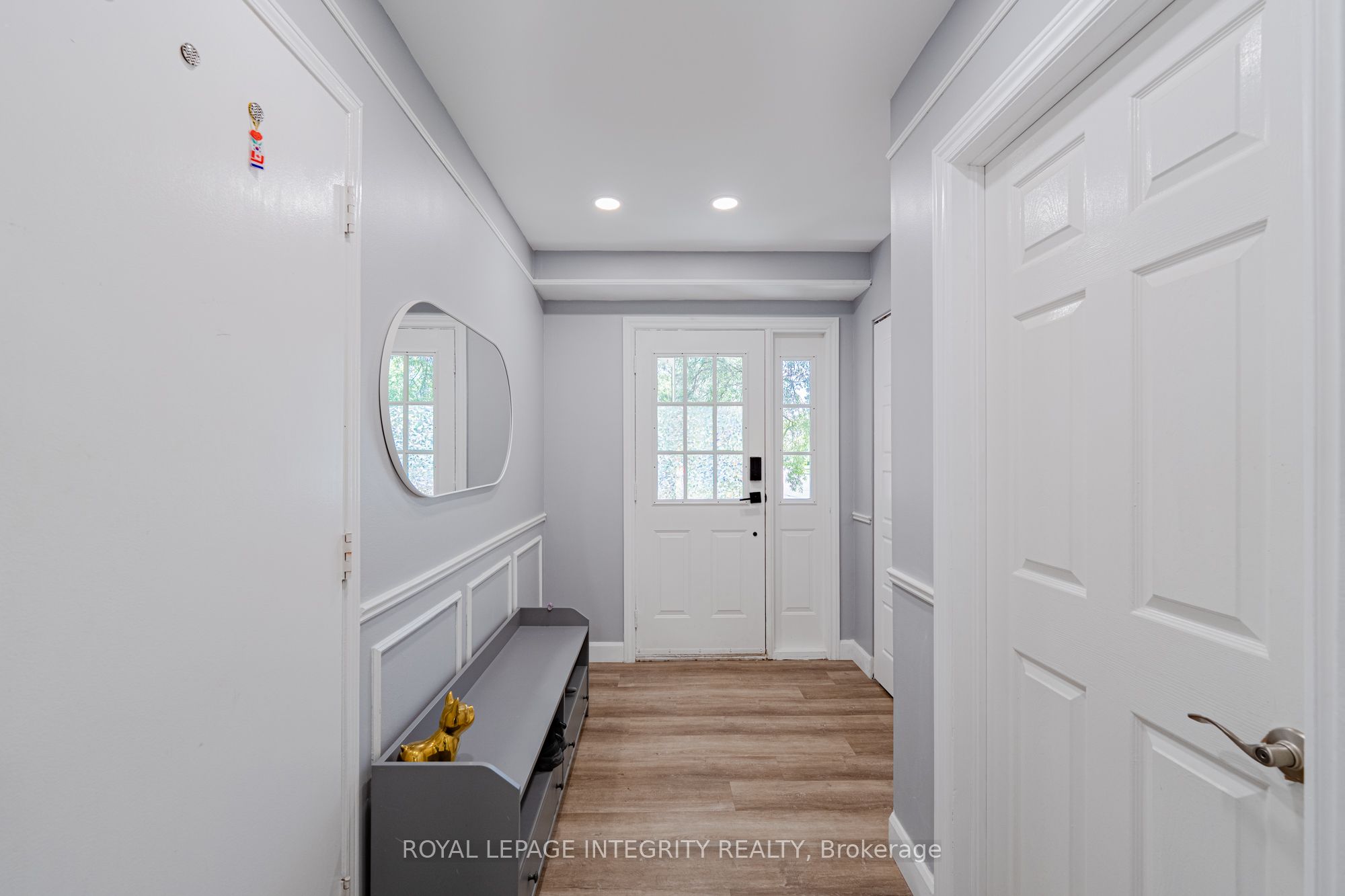 208 BLACKDOME Crescent