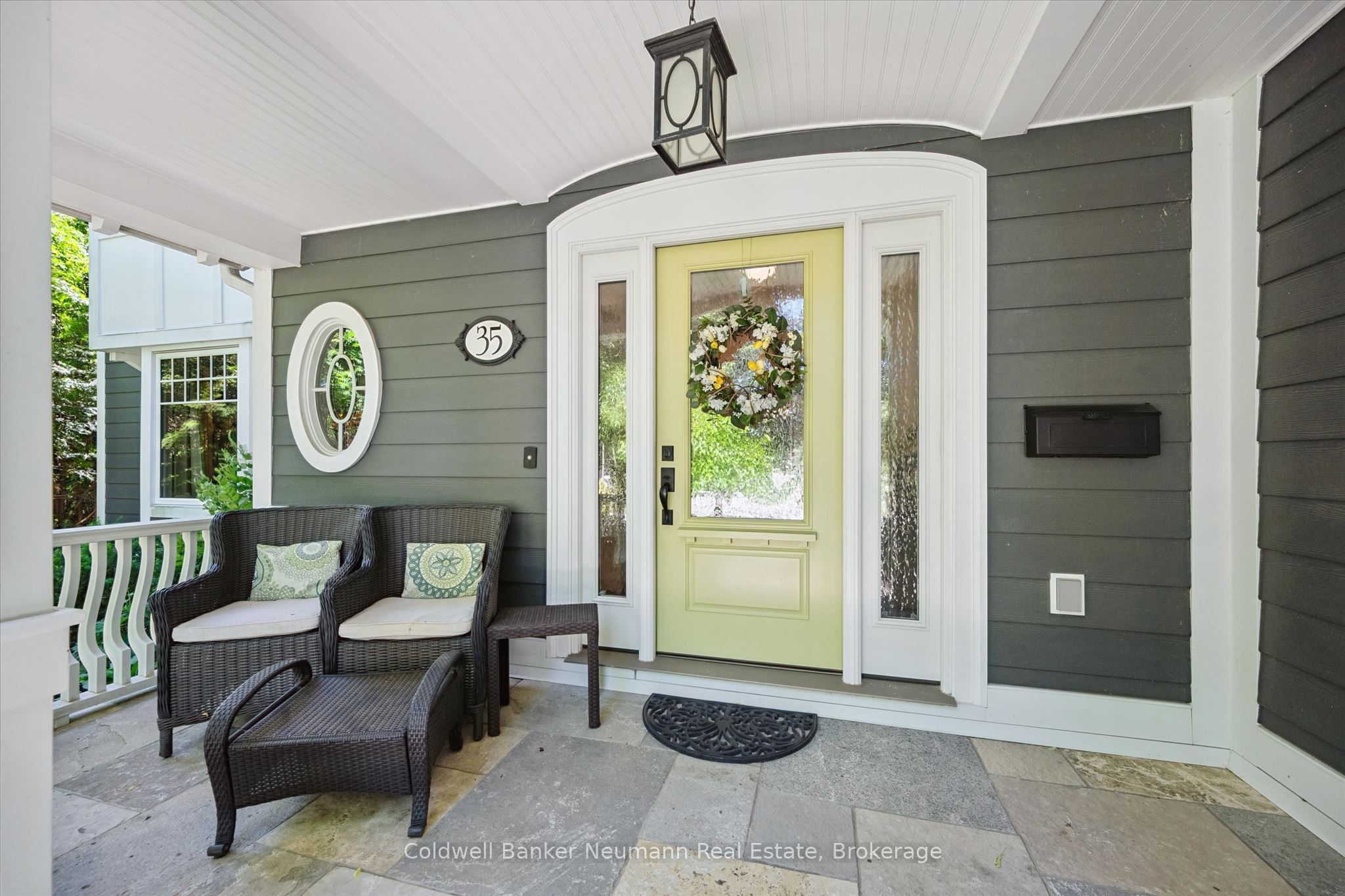 35 Monticello Crescent