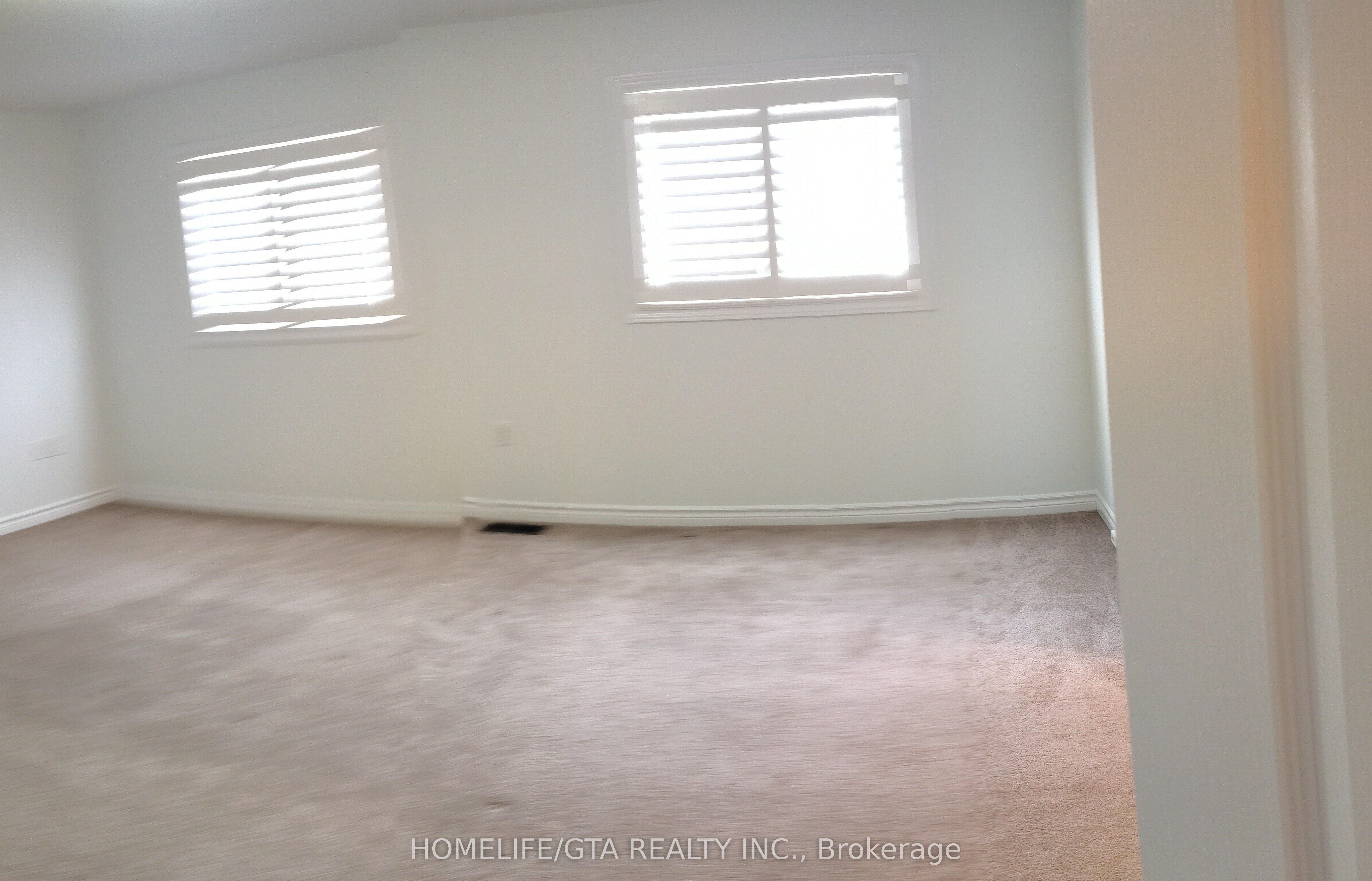 1785 Western Crescent