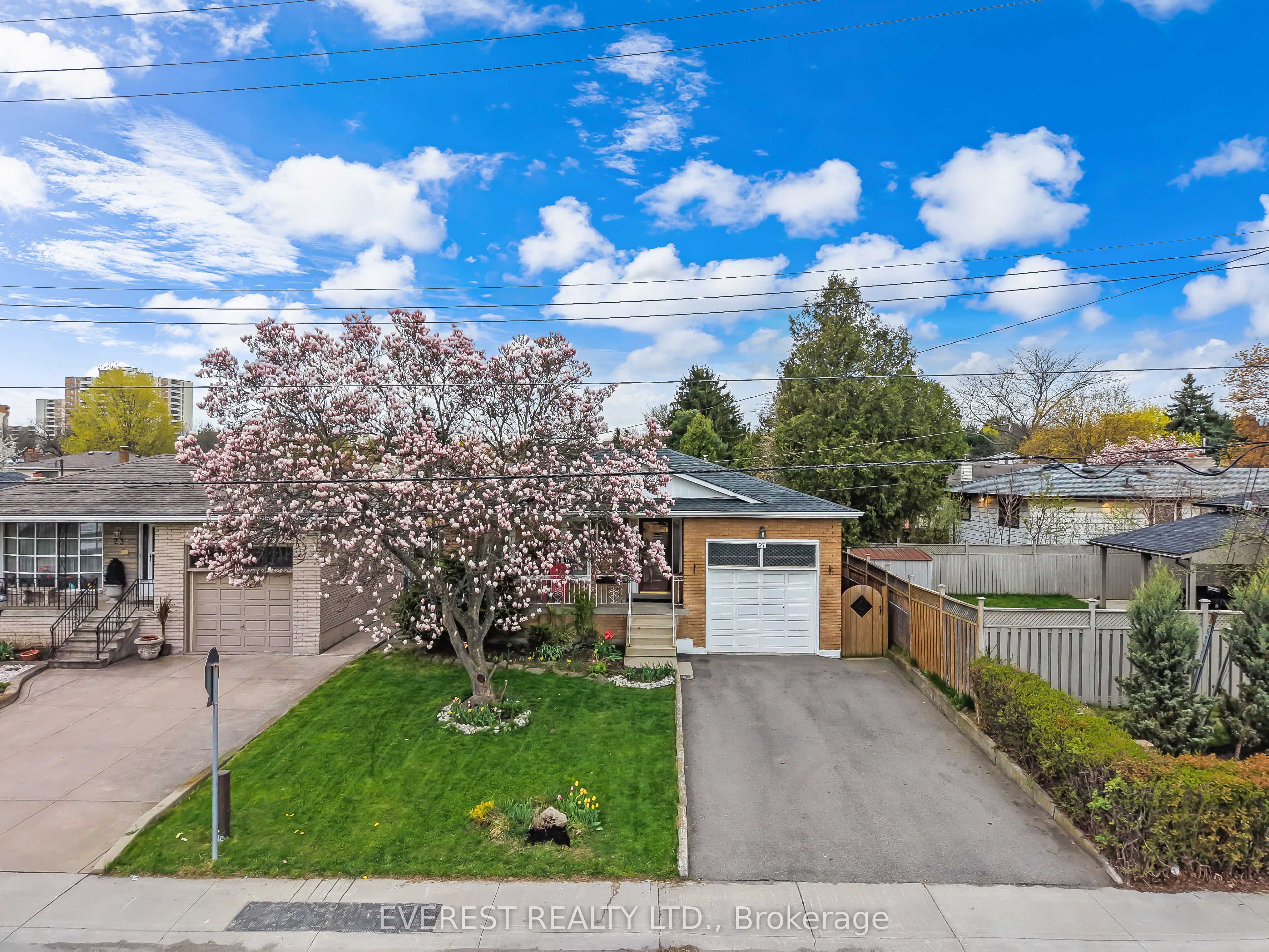 27 Lavina Crescent
