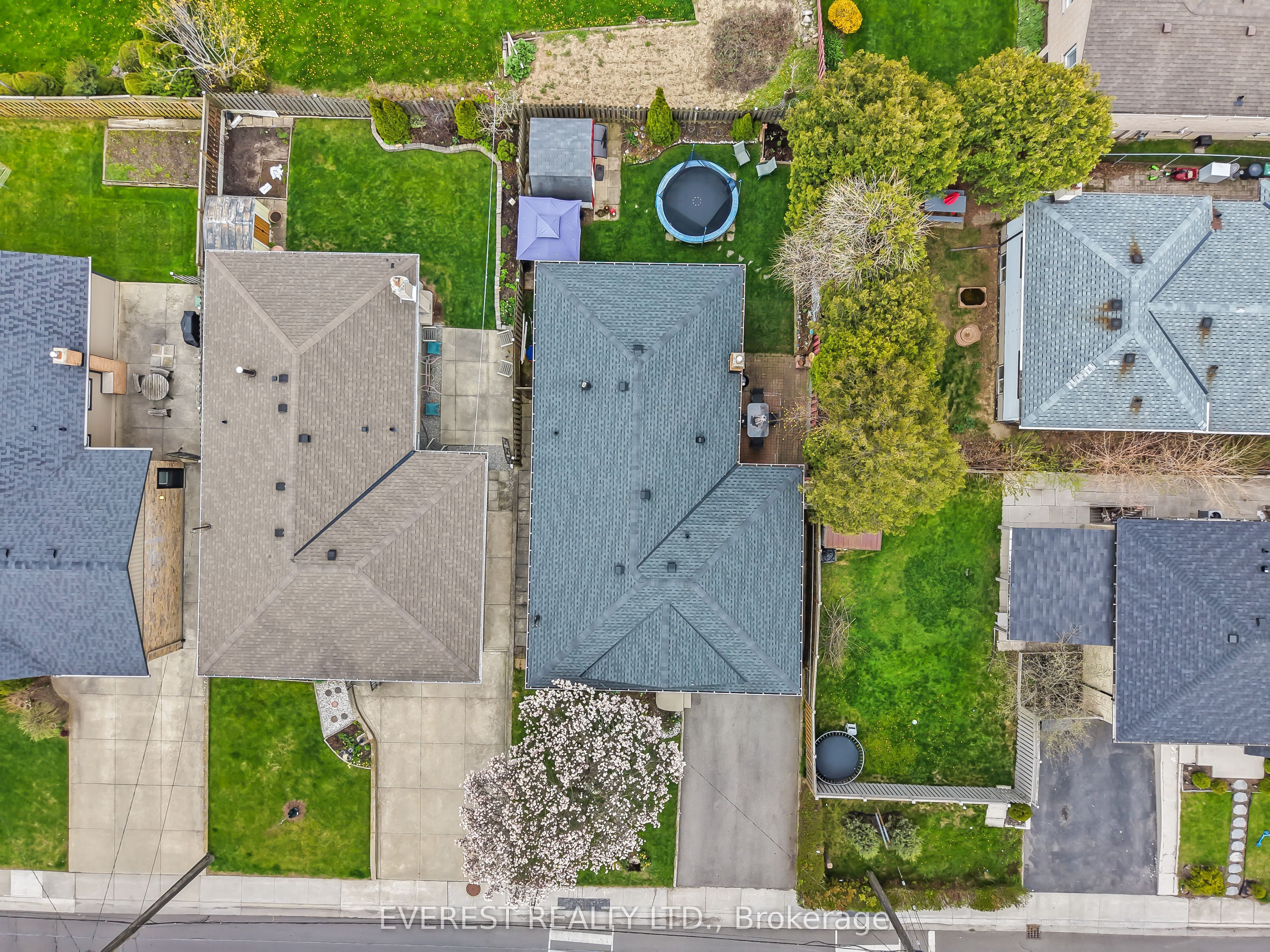 27 Lavina Crescent