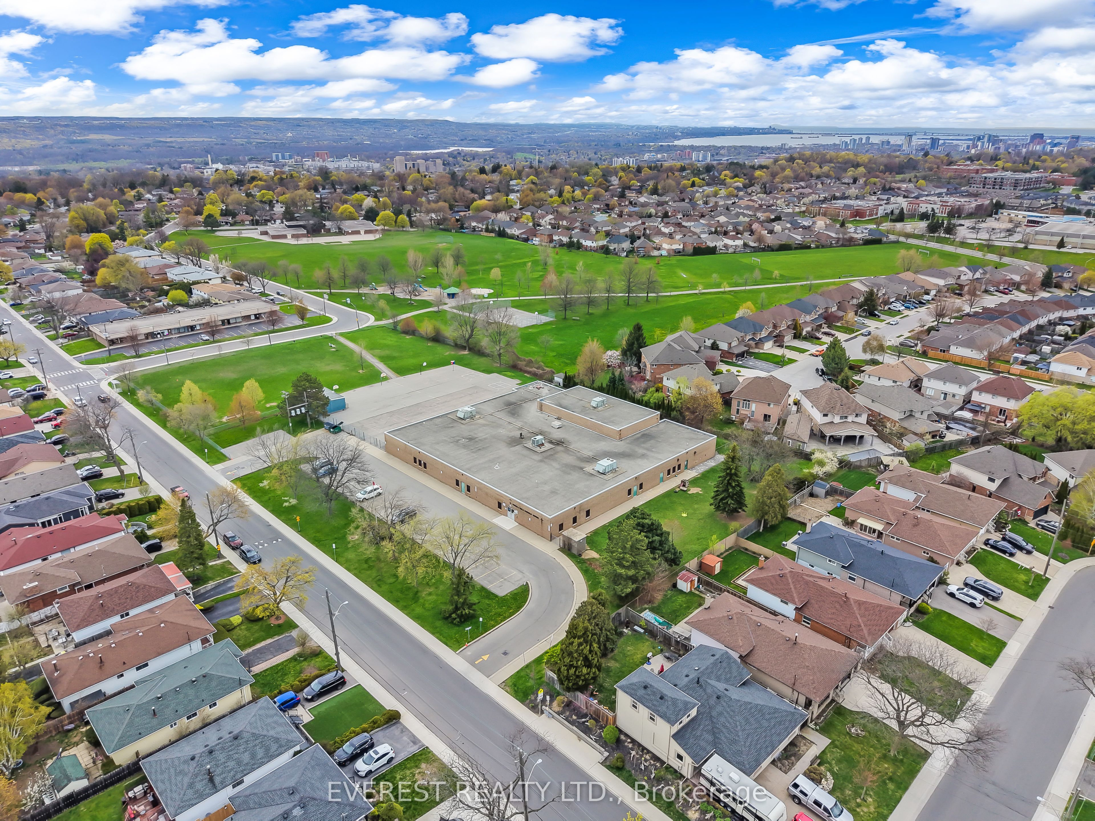 27 Lavina Crescent