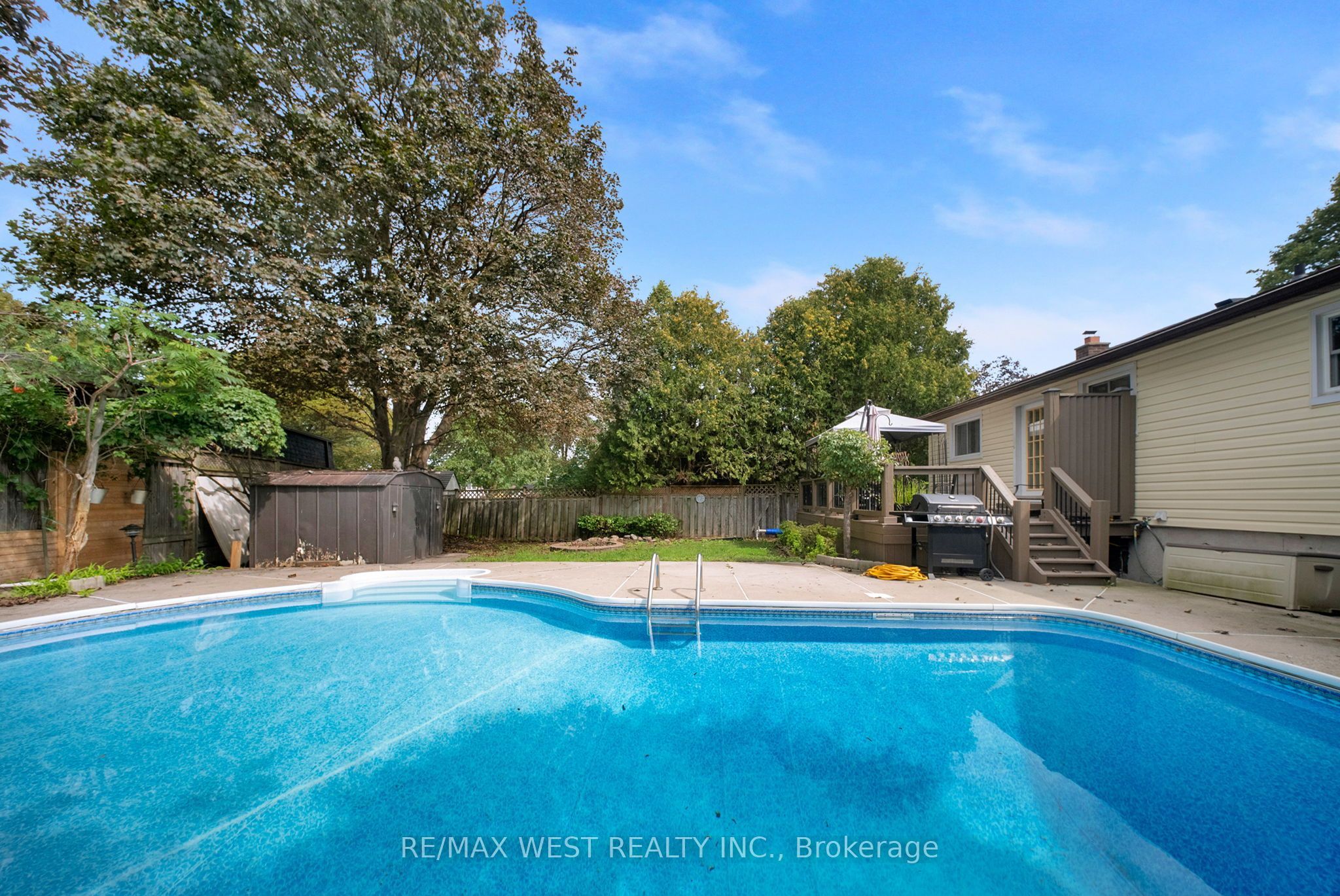 4 Flemington Court