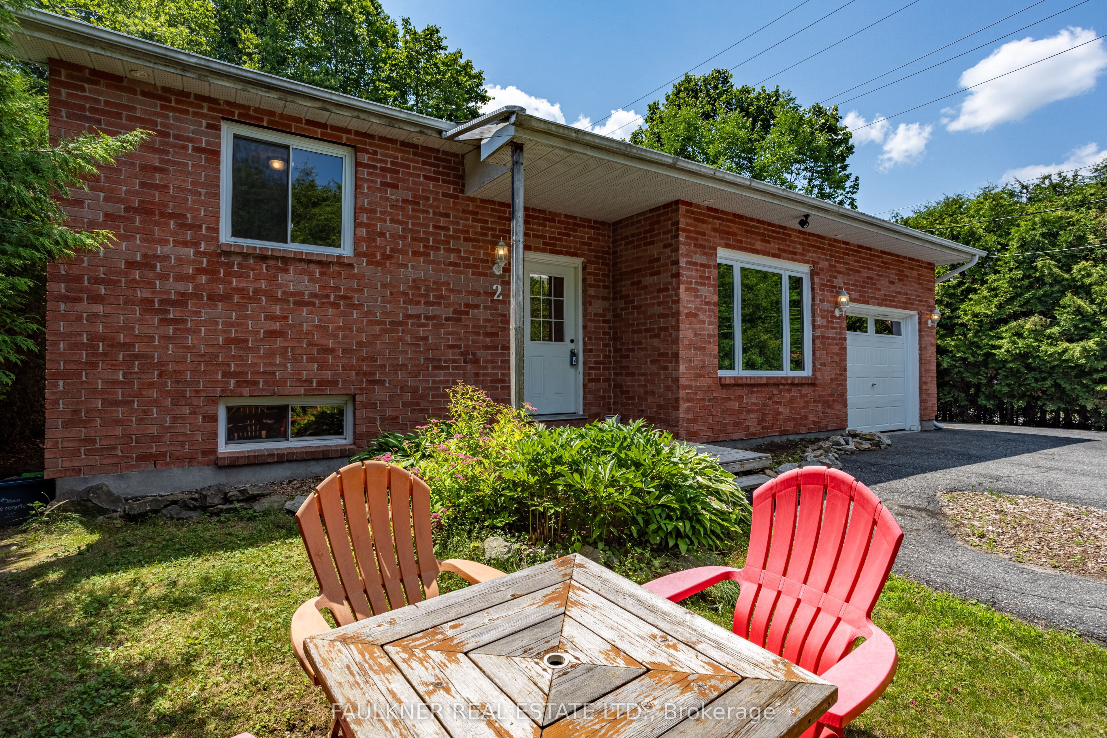 2 Caribou Avenue