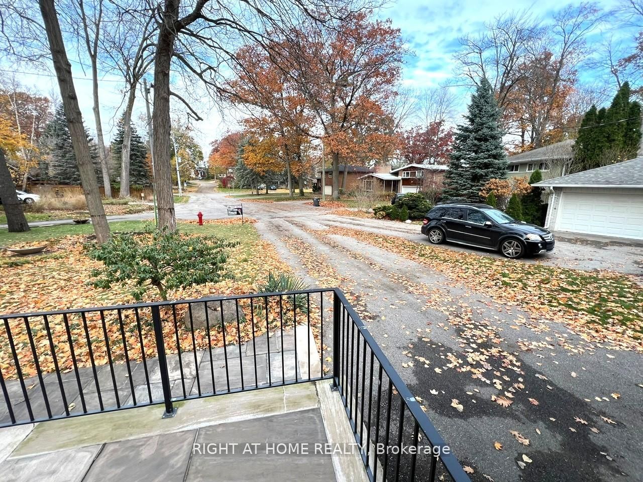 1445 Ryan Place