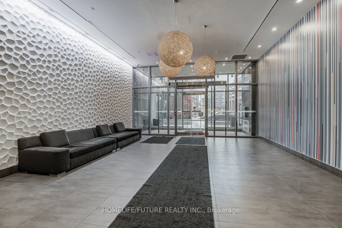 150 East Liberty Street 1605