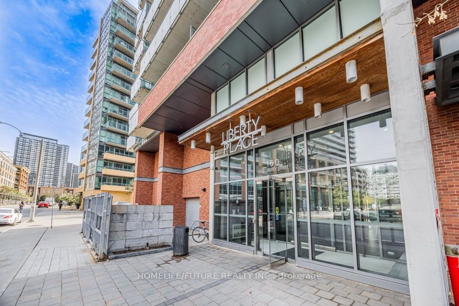 150 East Liberty Street 1605