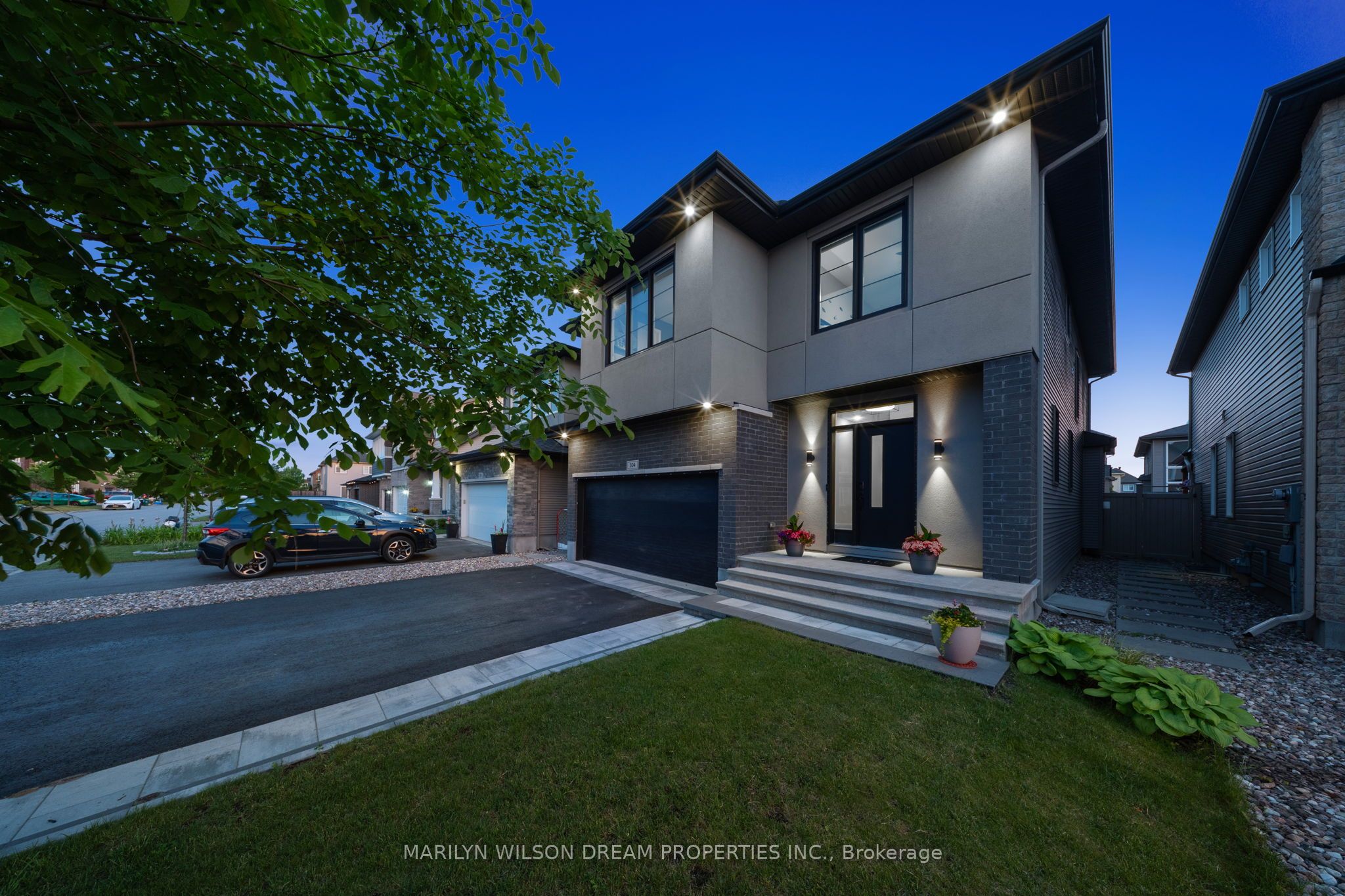 304 Andalusian Crescent